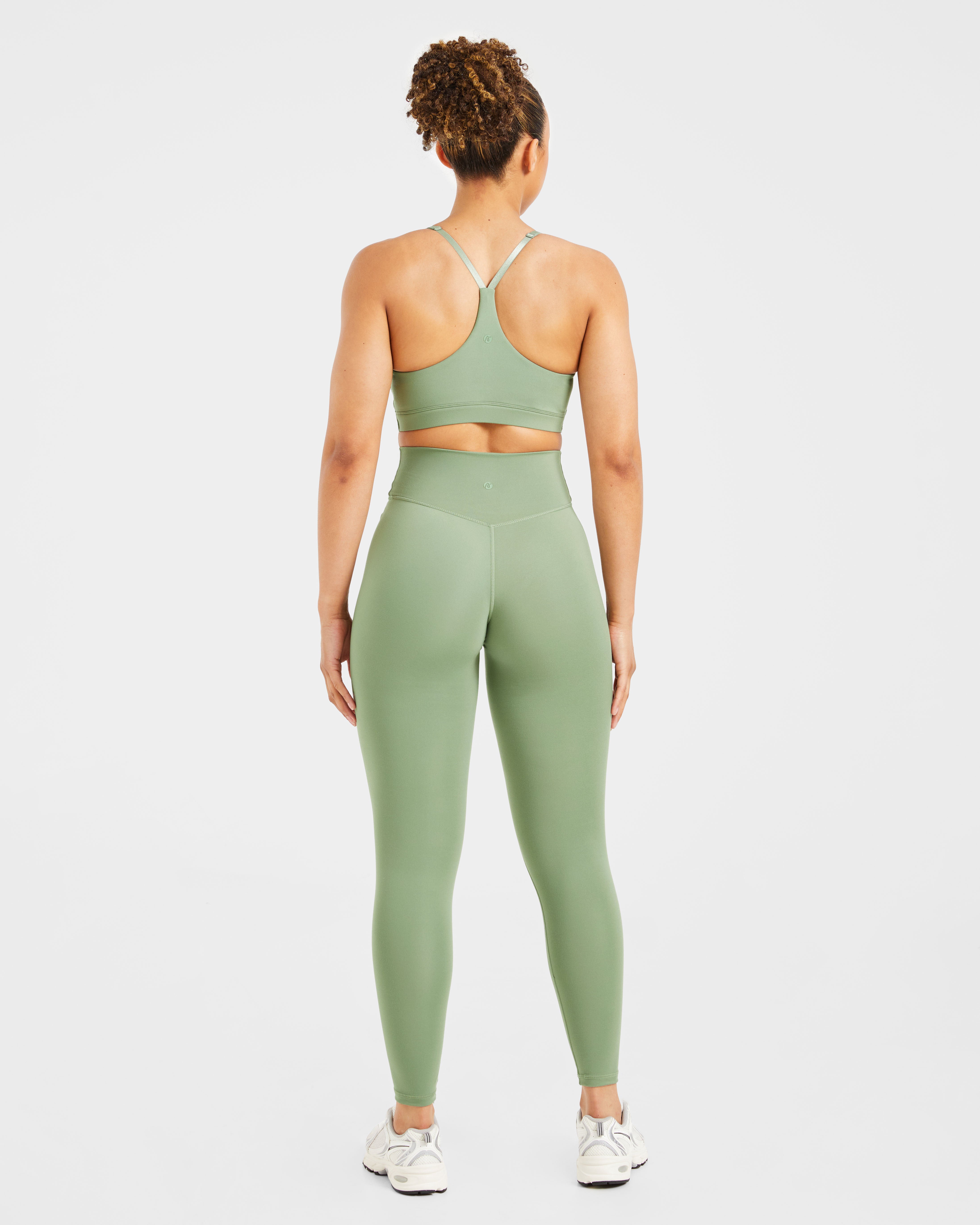 Staple Sports Bra - Olive Groen
