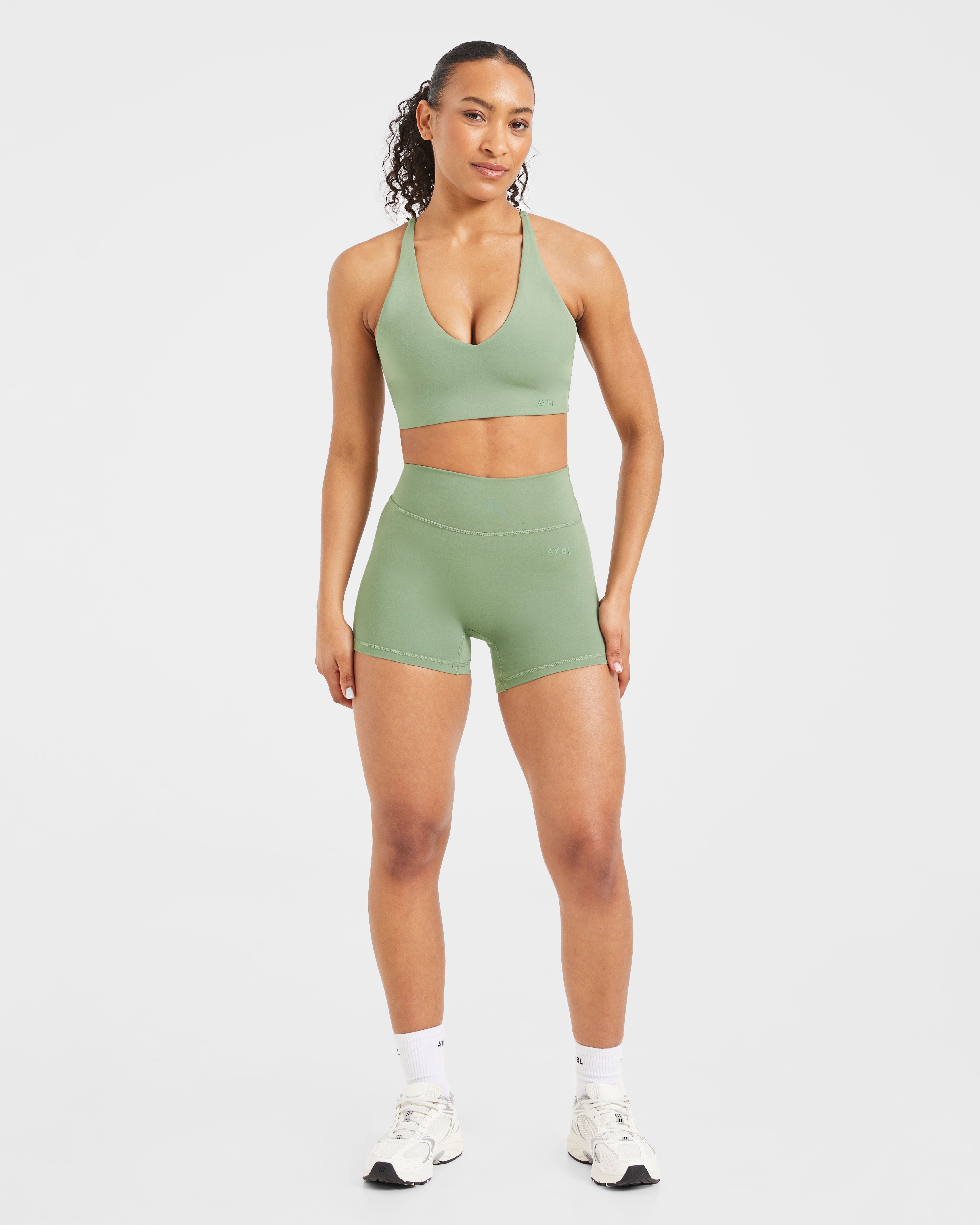 Staple Shorts - Olive Groen