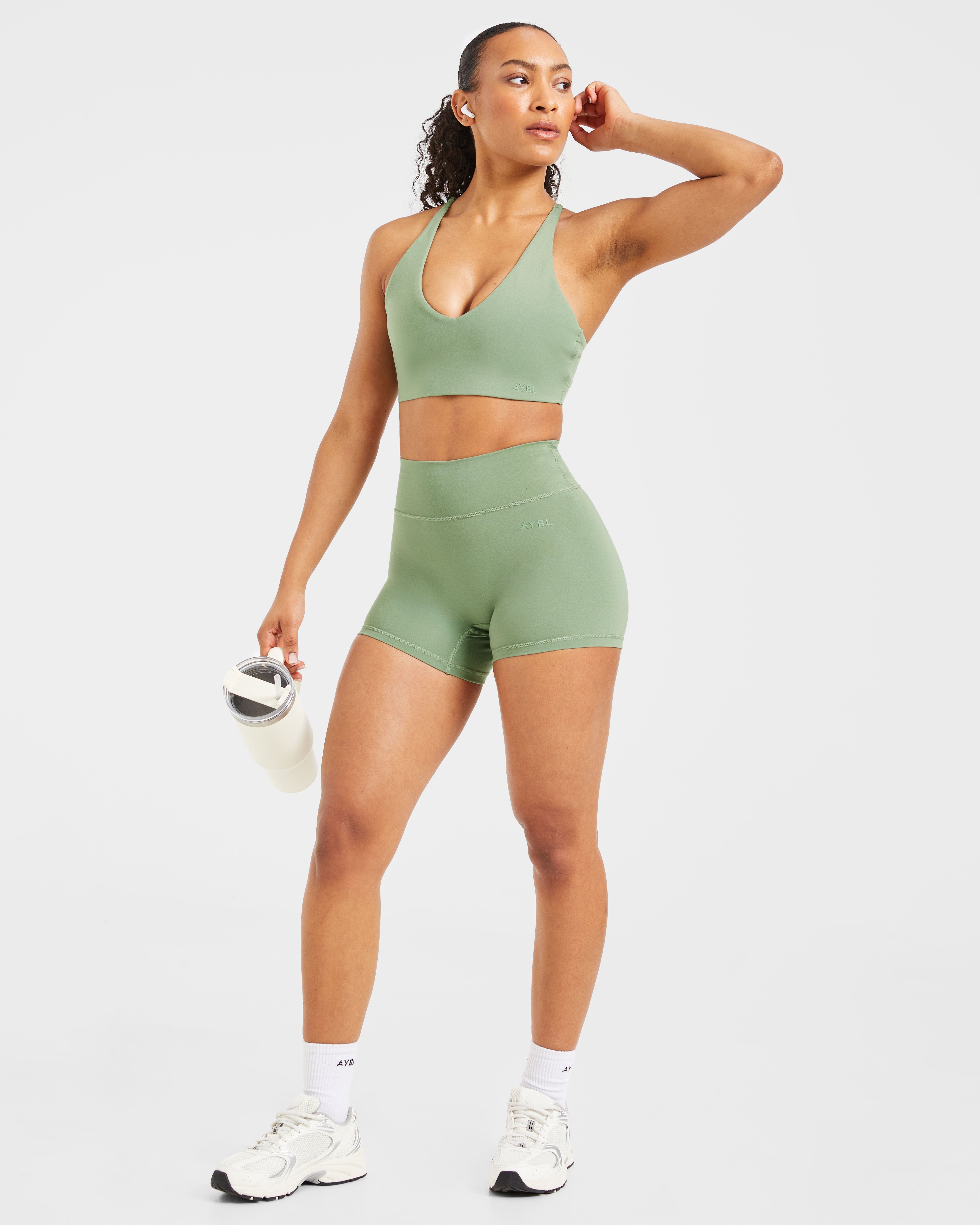 Staple Shorts - Olive Groen