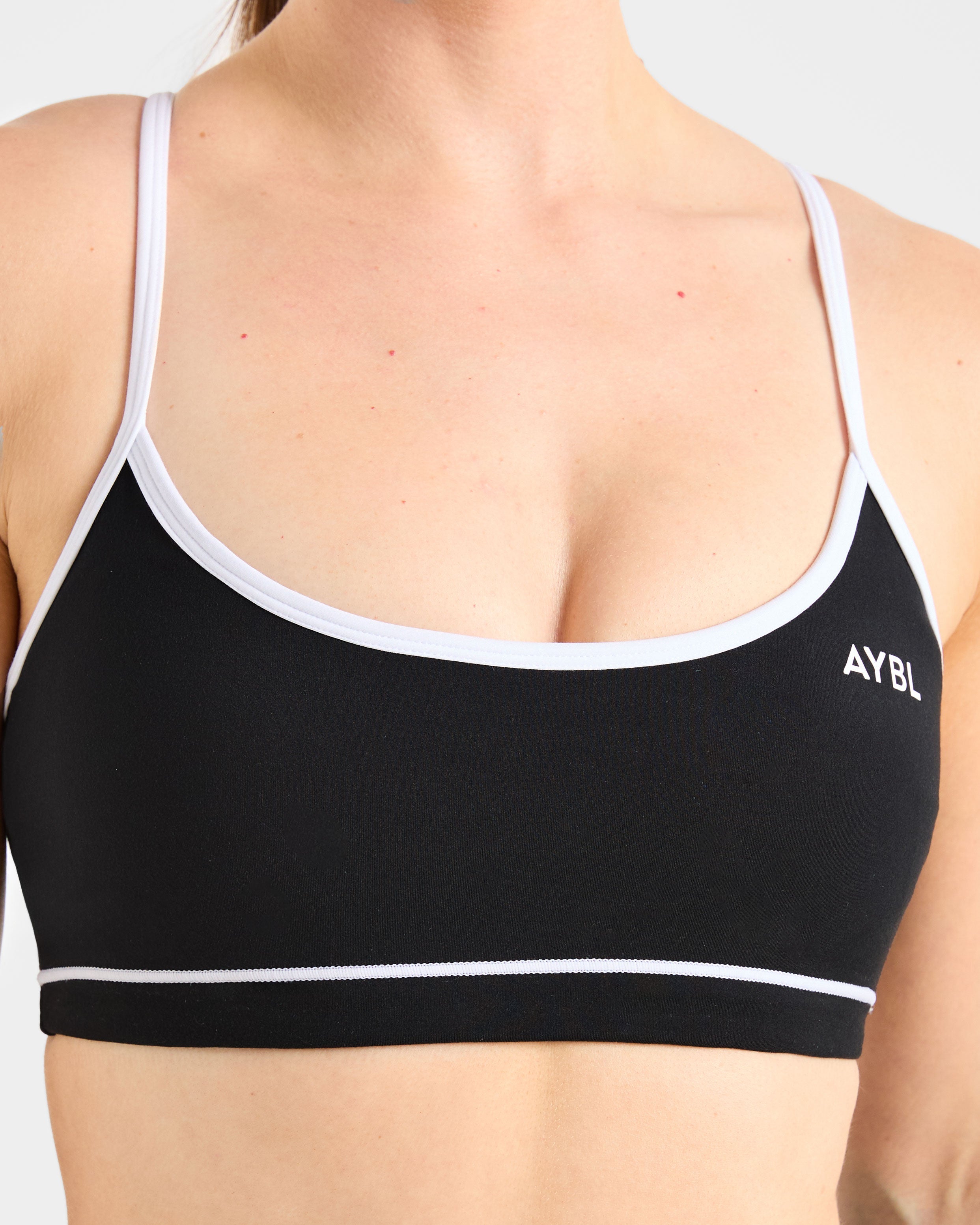 Form Sports Bra - Zwart