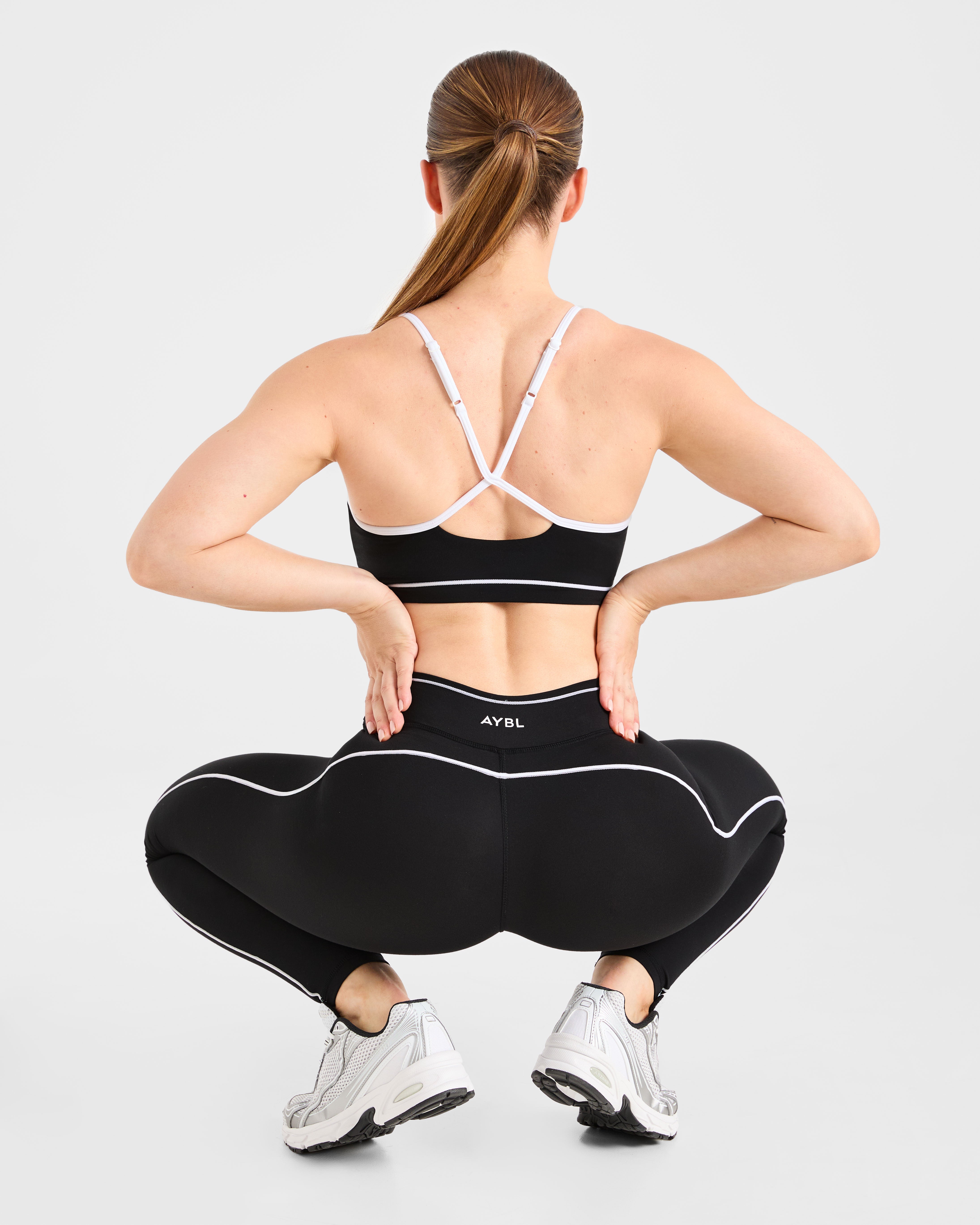 Form Sports Bra - Zwart