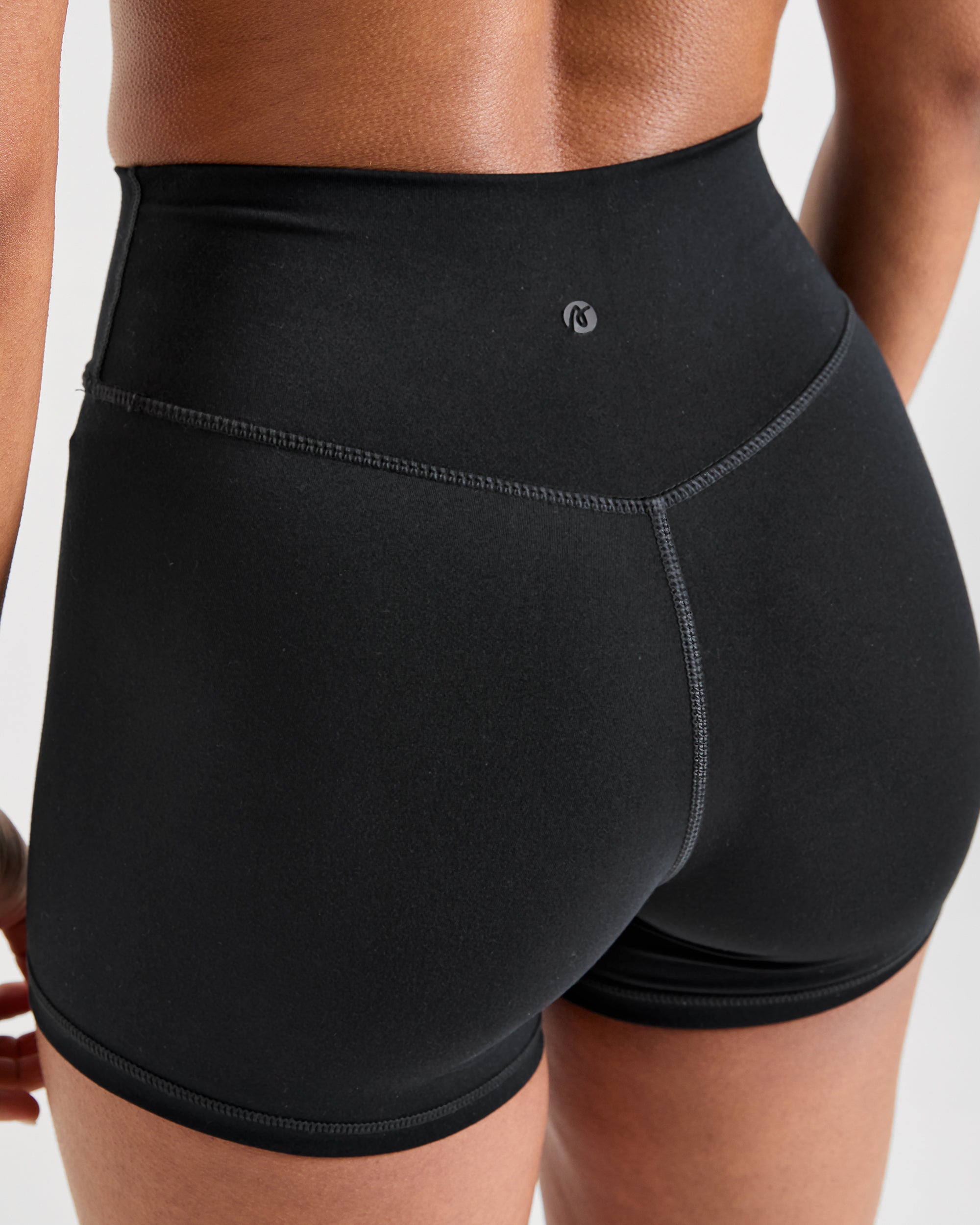 Staple Shorts - Zwart