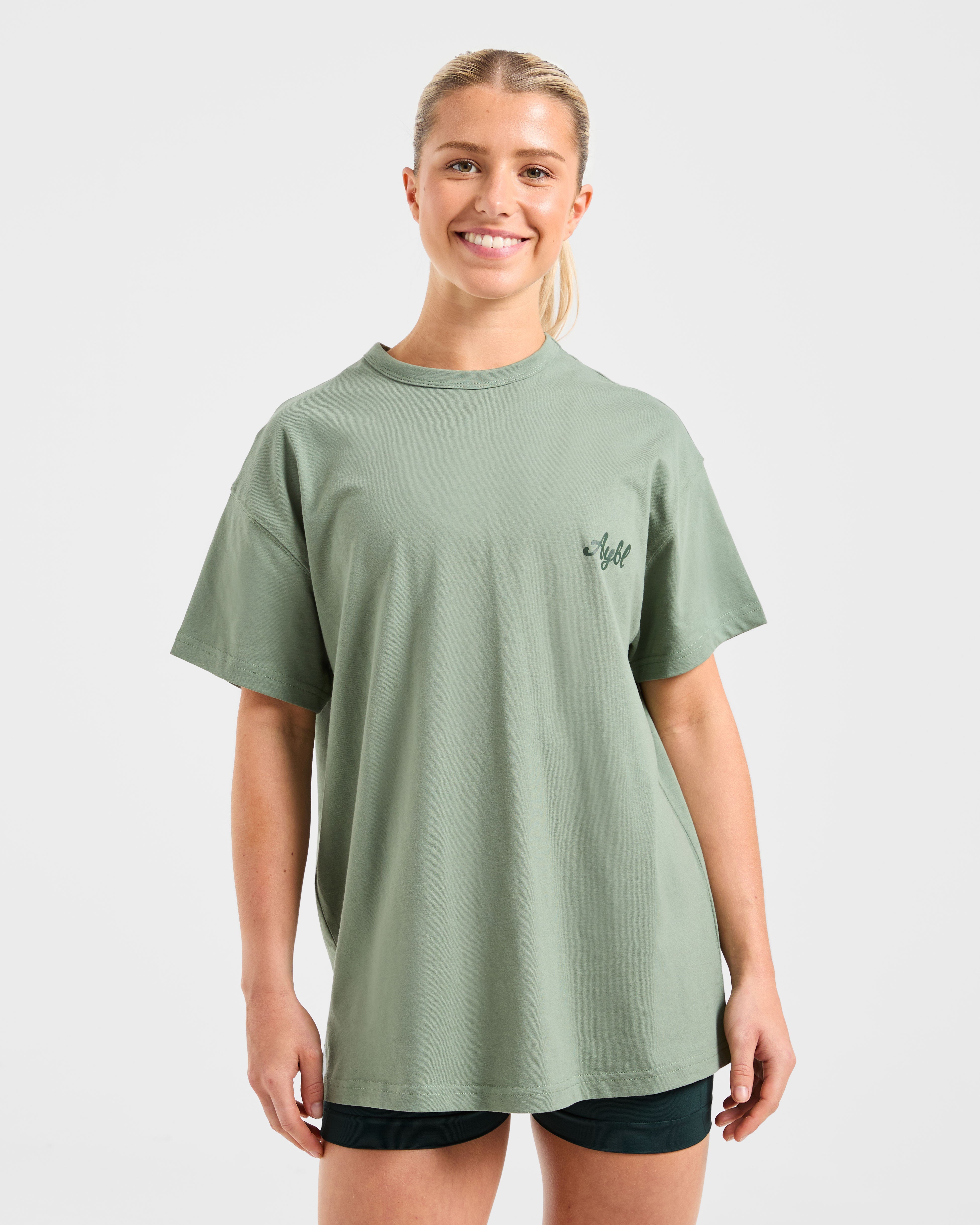 Body Achieve Mind Believe Oversized T Shirt - Groen
