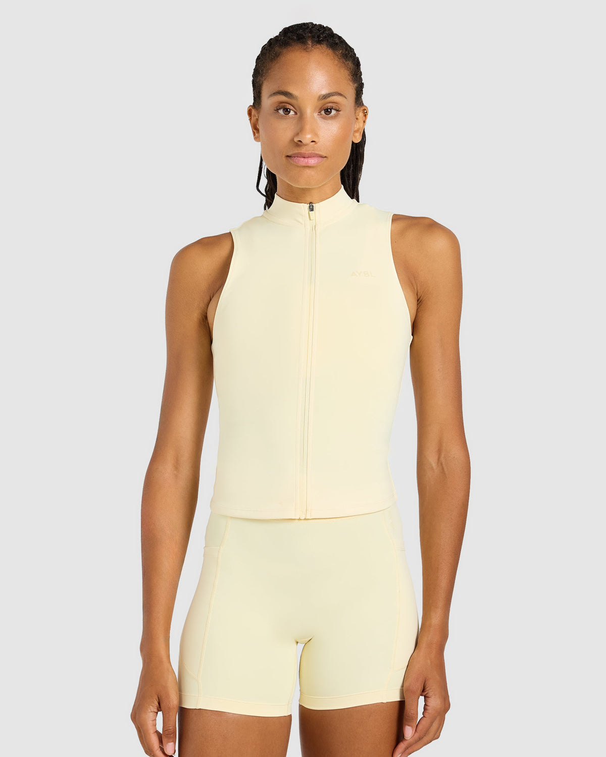 Run Sleeveless Zip Up Jacket - Butter Geel