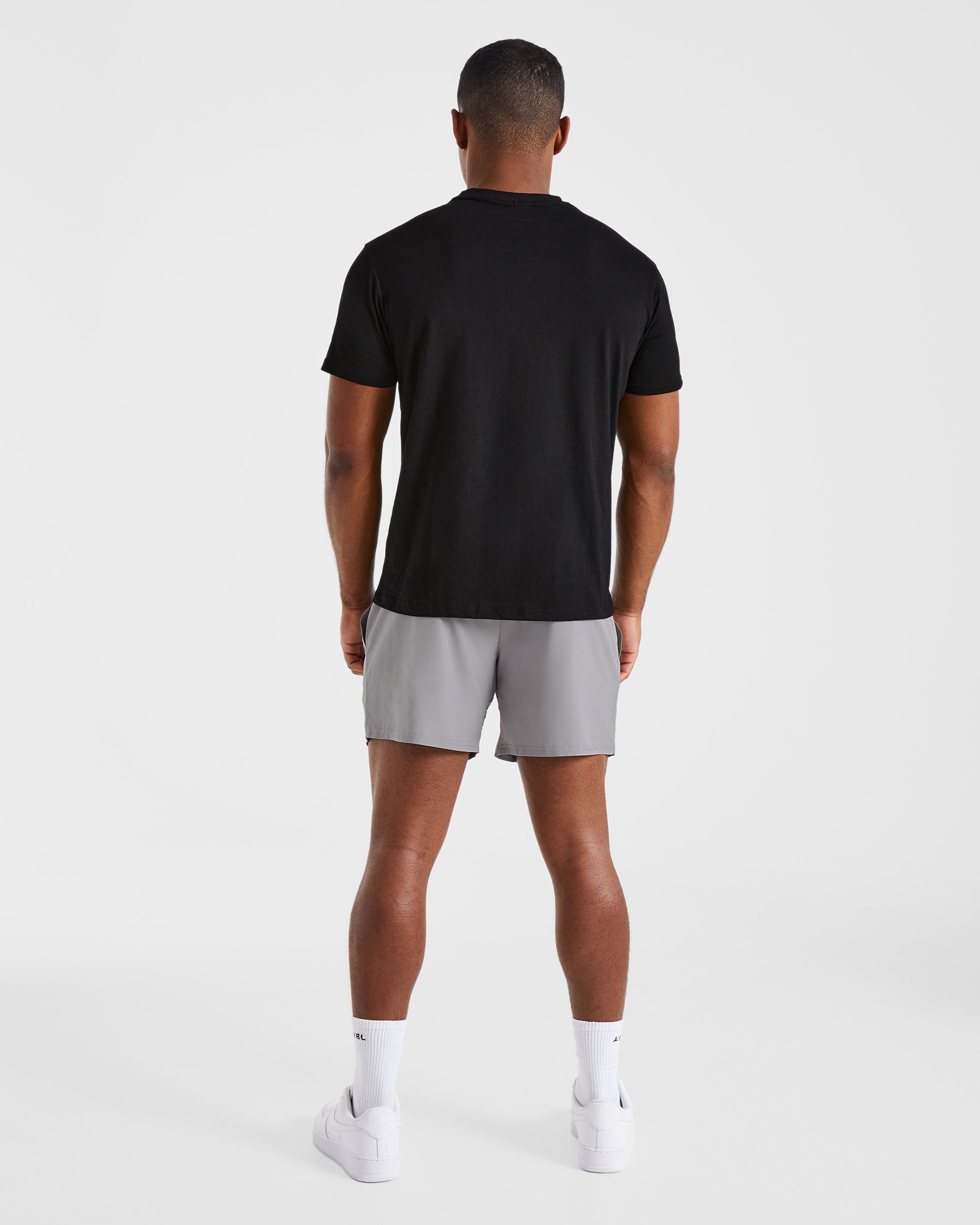 Core 5" Shorts - Grijs