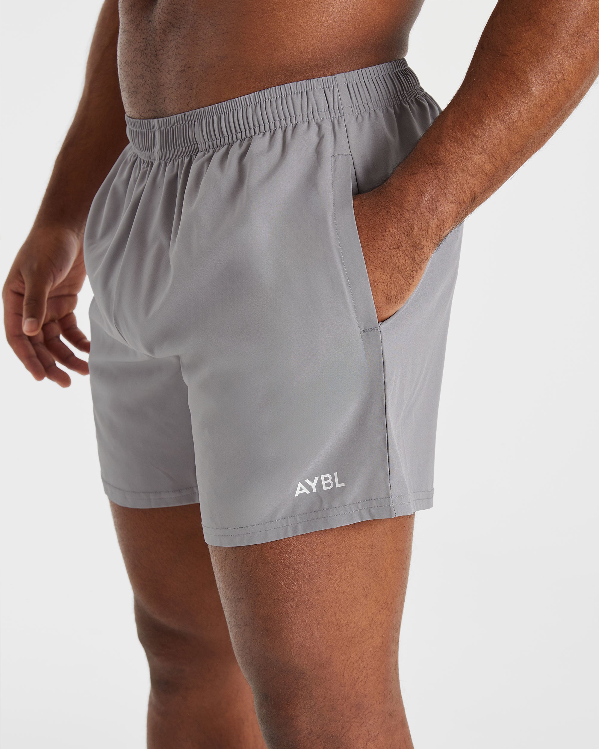 Core 5" Shorts - Grijs