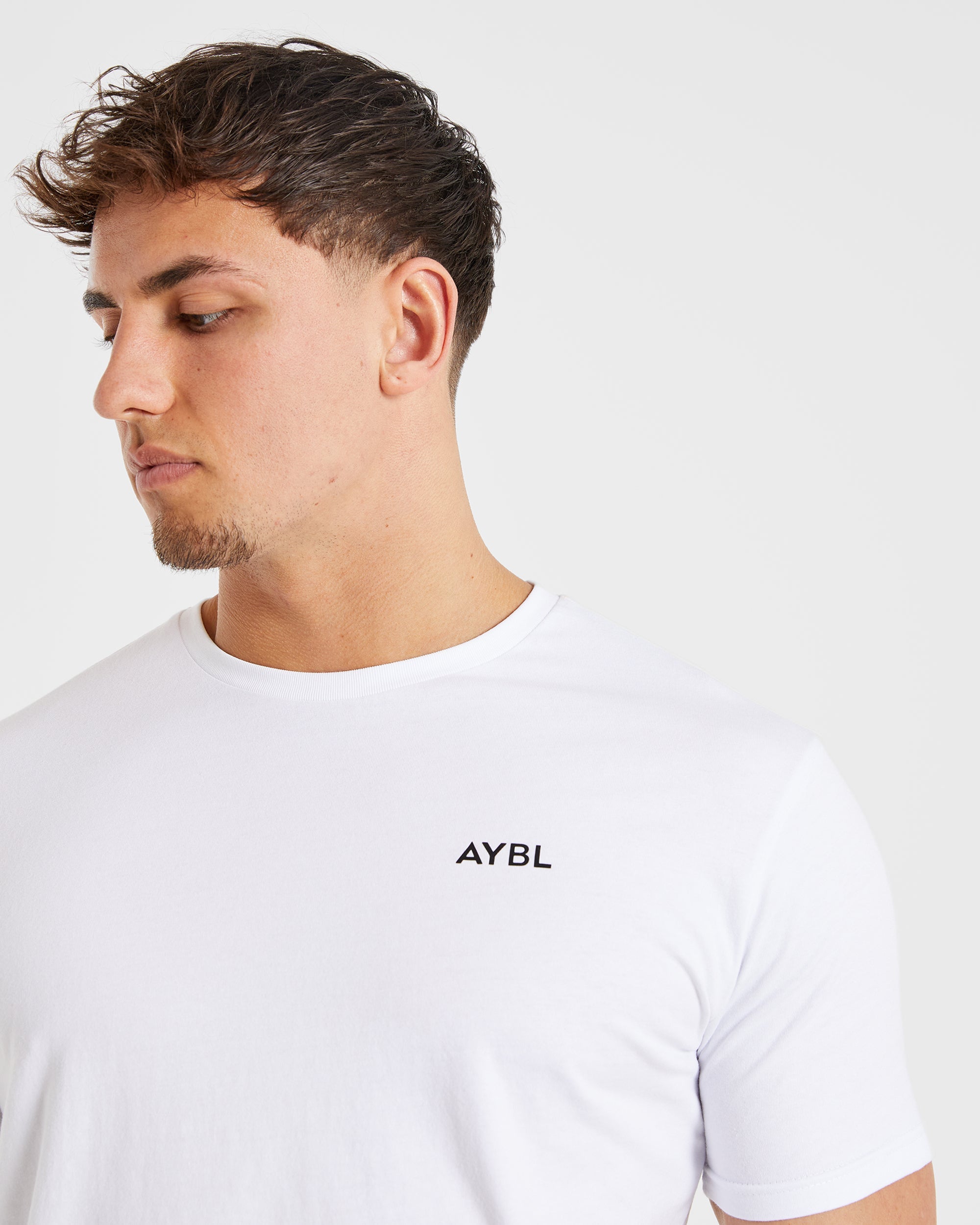 Essential T Shirt - Wit