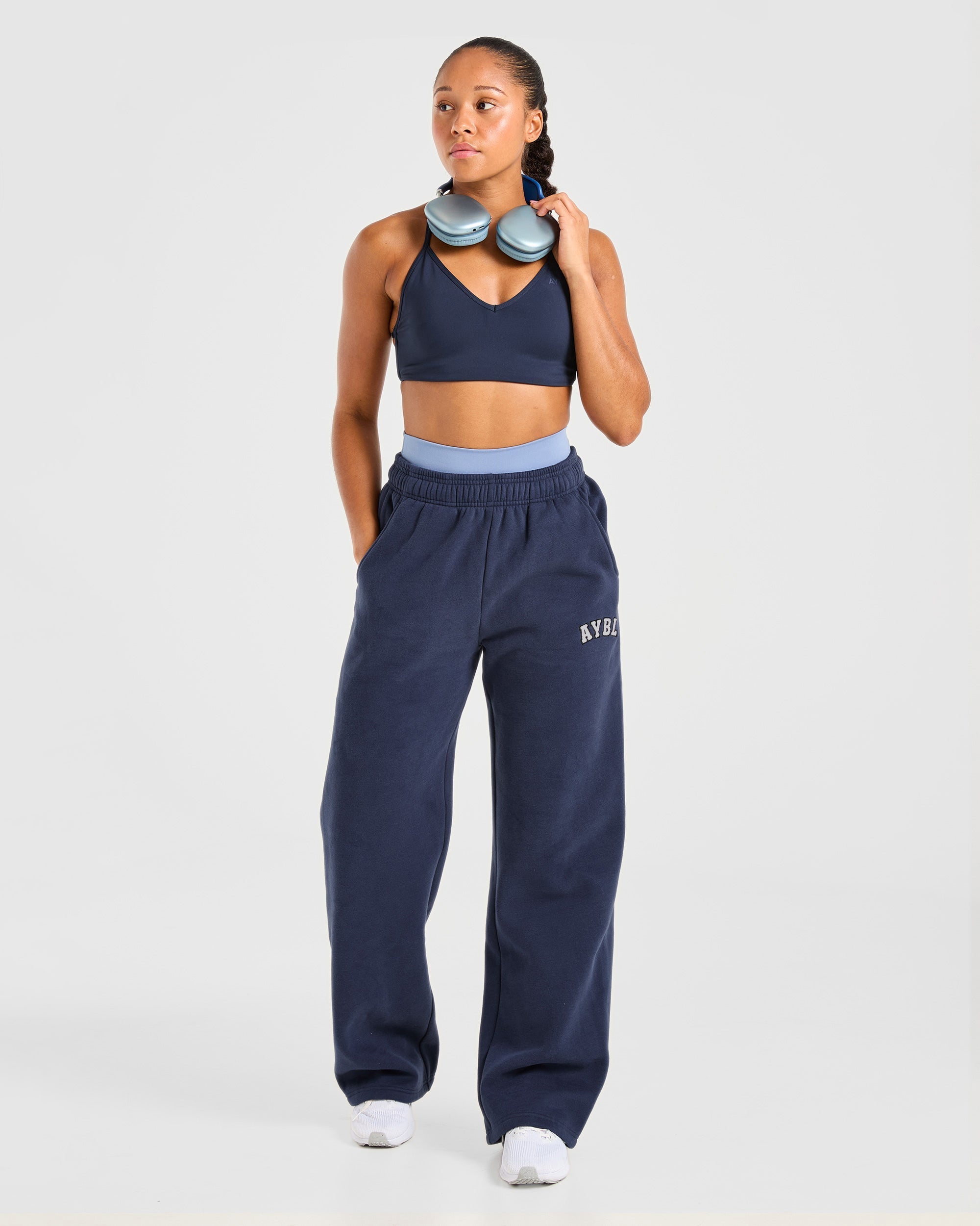 Essential Crossback Sports Bra - Deep Navy