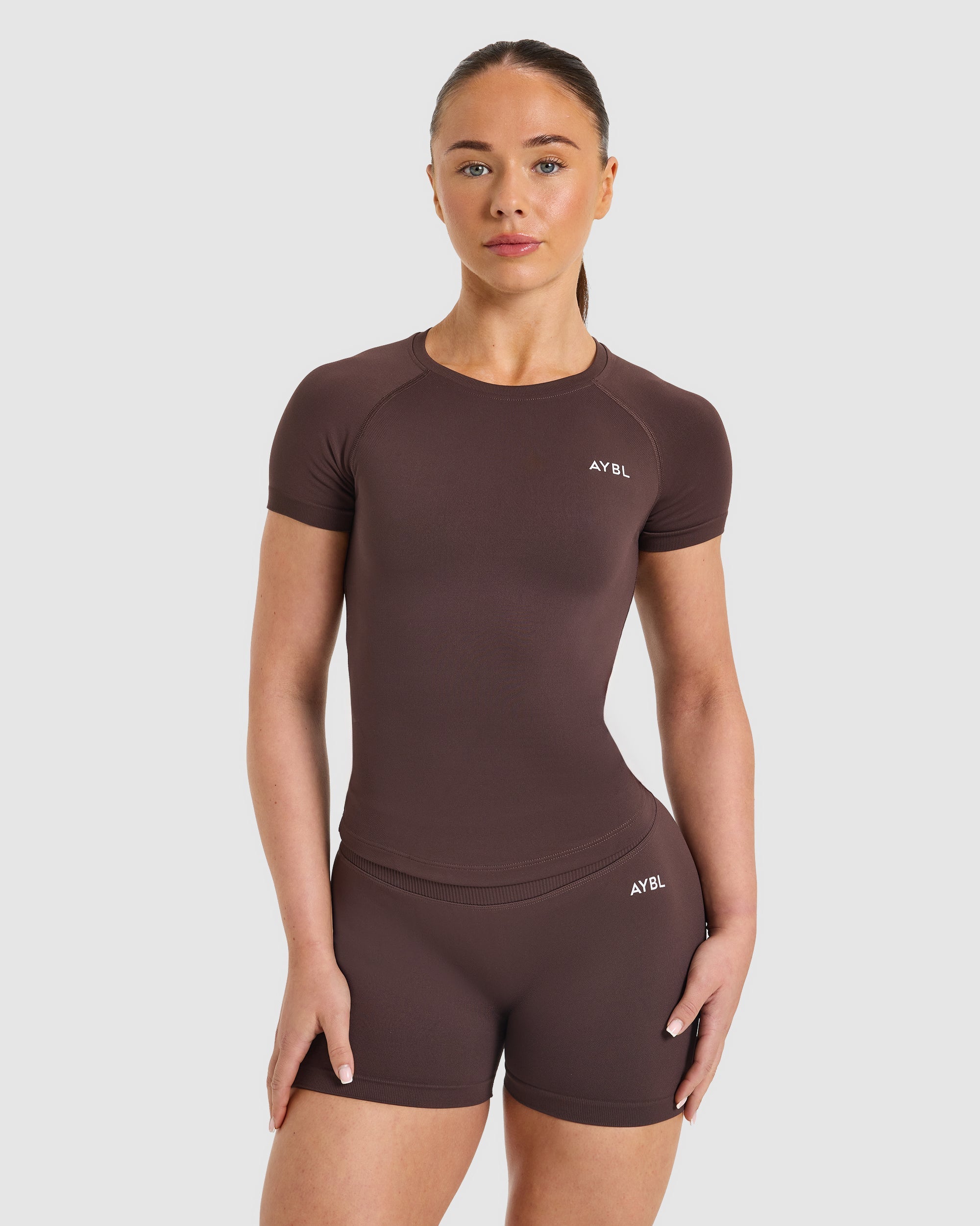 Enhance Seamless Short Sleeve Top - Cocoa Bruin