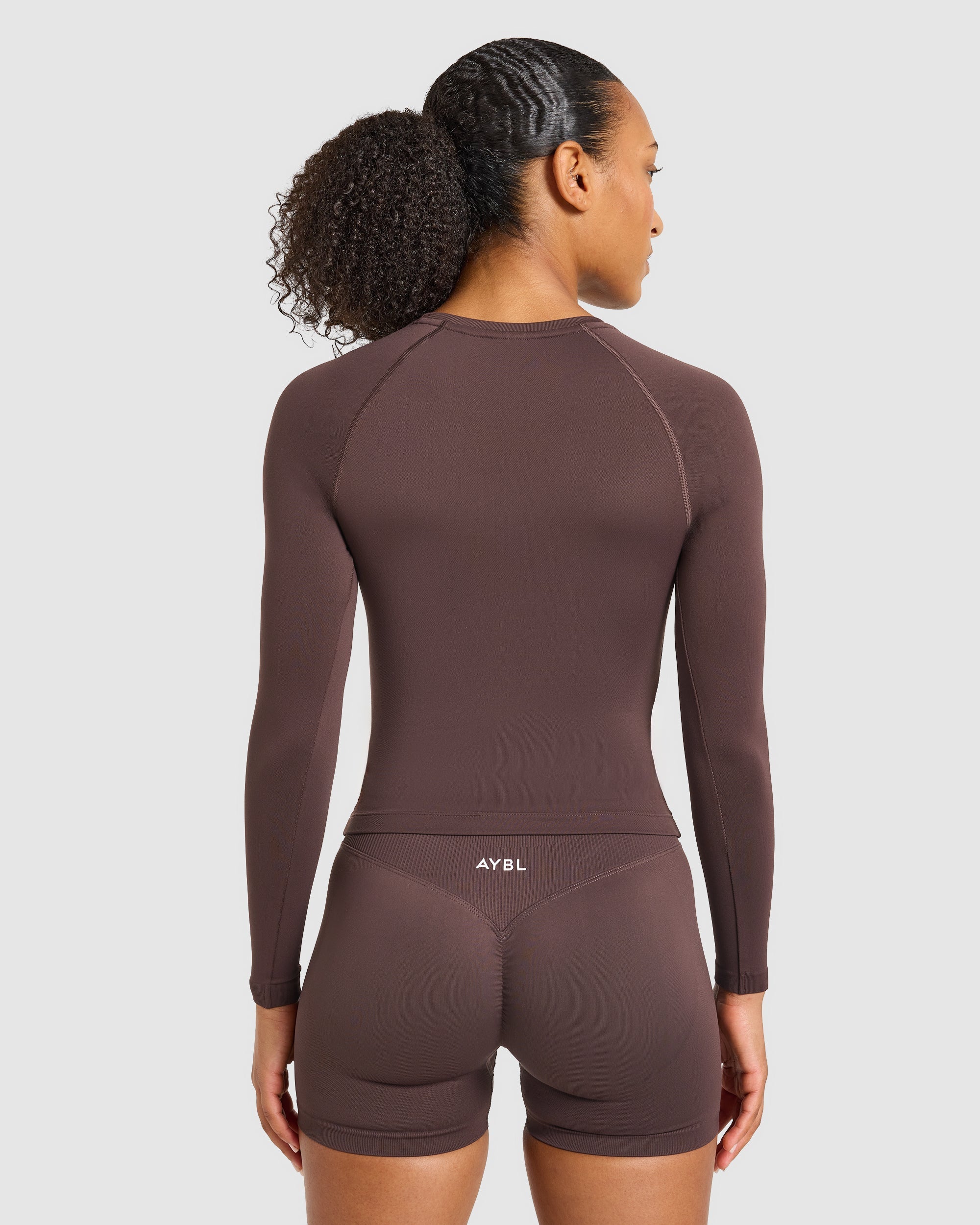 Enhance Seamless Long Sleeve Top - Cocoa Bruin
