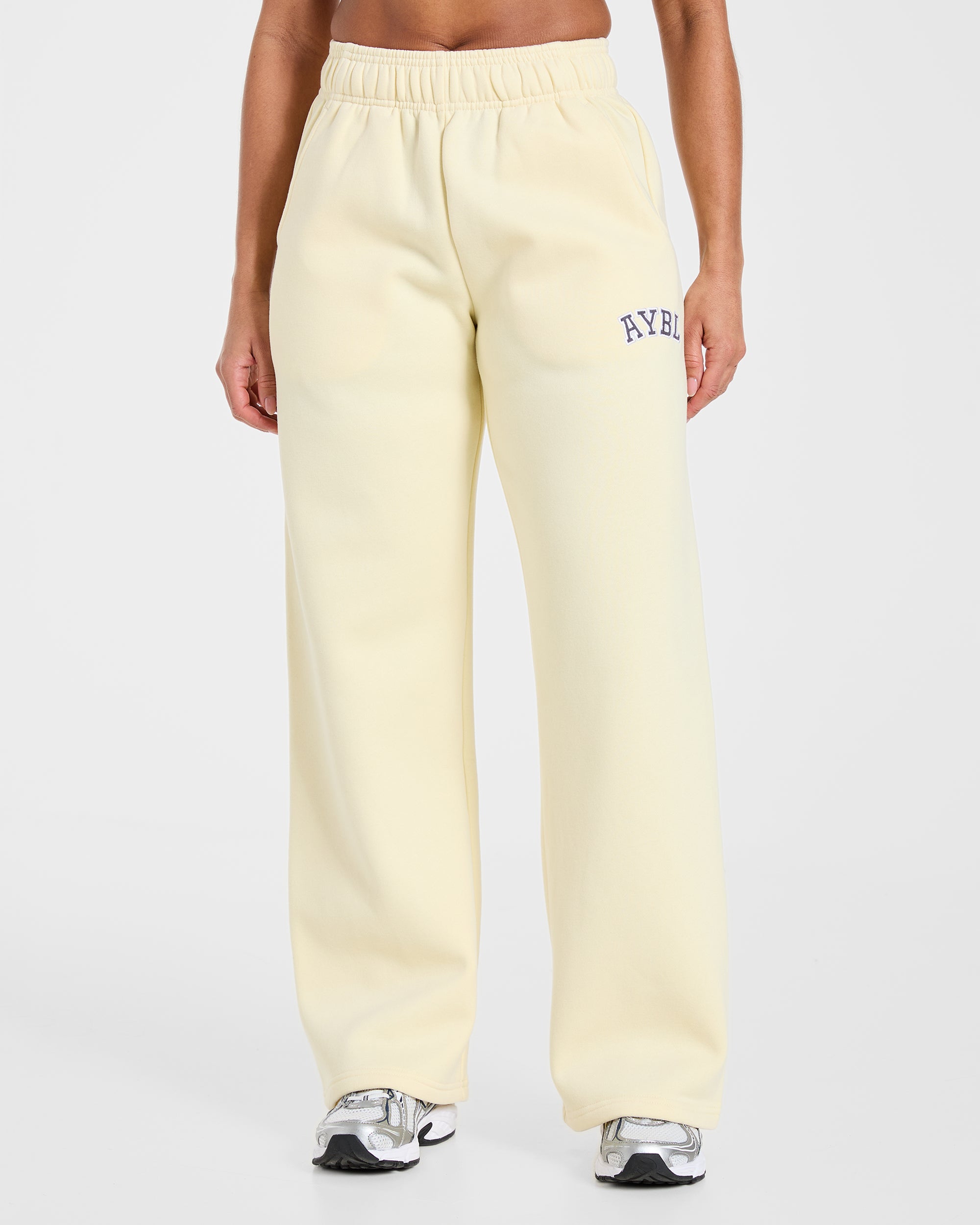 Varsity 2.0 Oversized Straight Leg Joggers - Butter Geel
