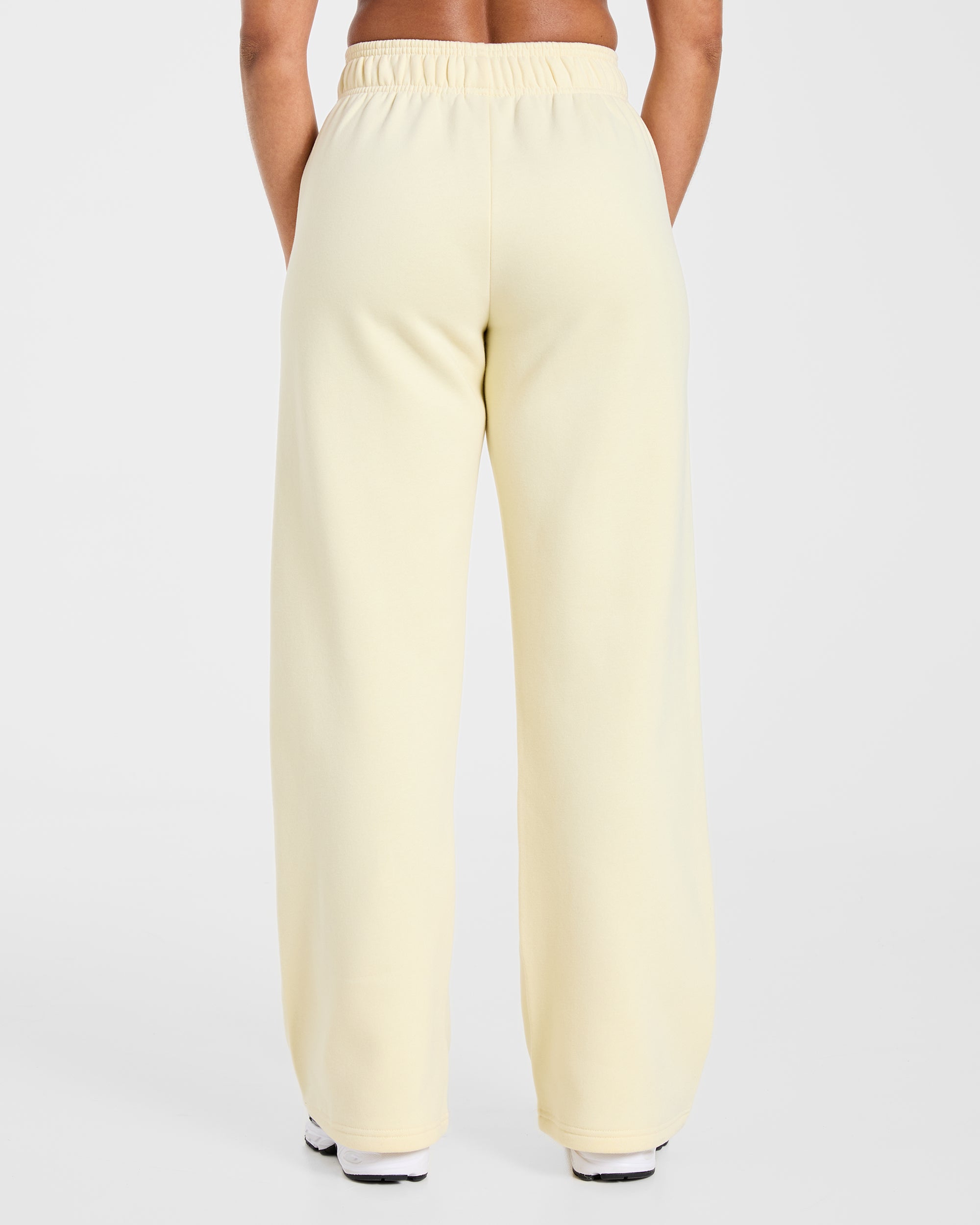 Varsity 2.0 Oversized Straight Leg Joggers - Butter Geel