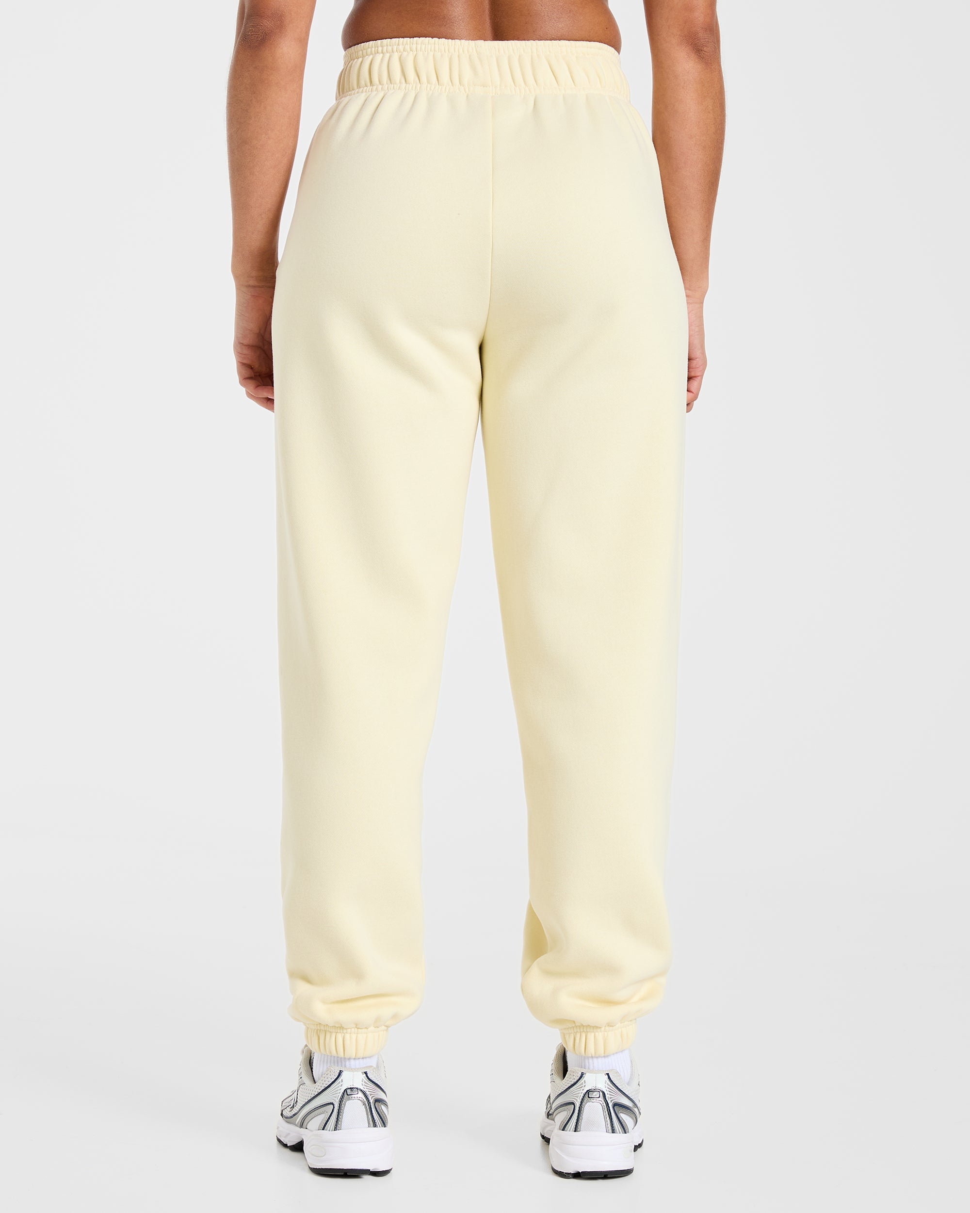 Varsity 2.0 Oversized Joggers - Butter Geel