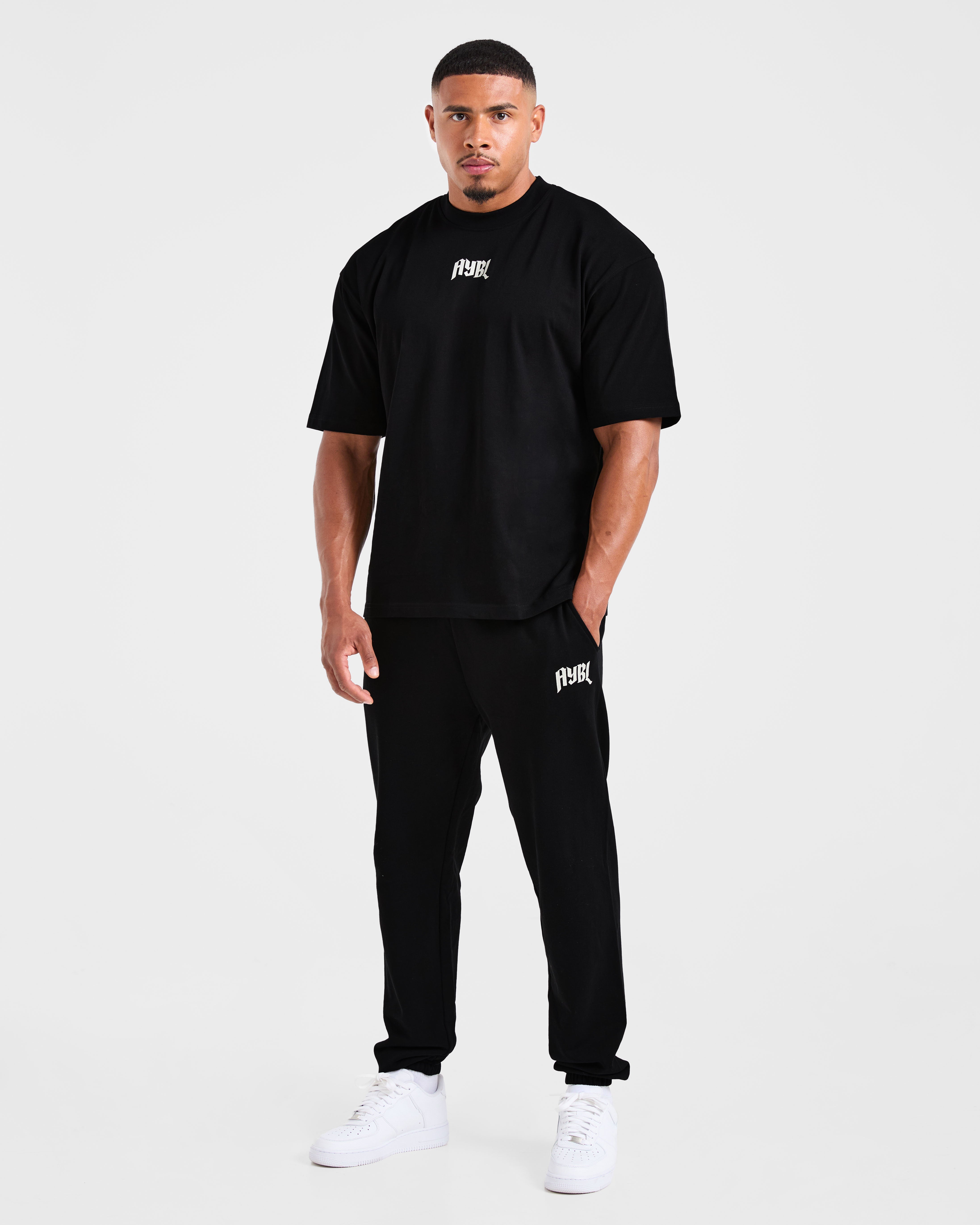 Lifting Club Gothic Oversized T Shirt - Zwart/Off Wit