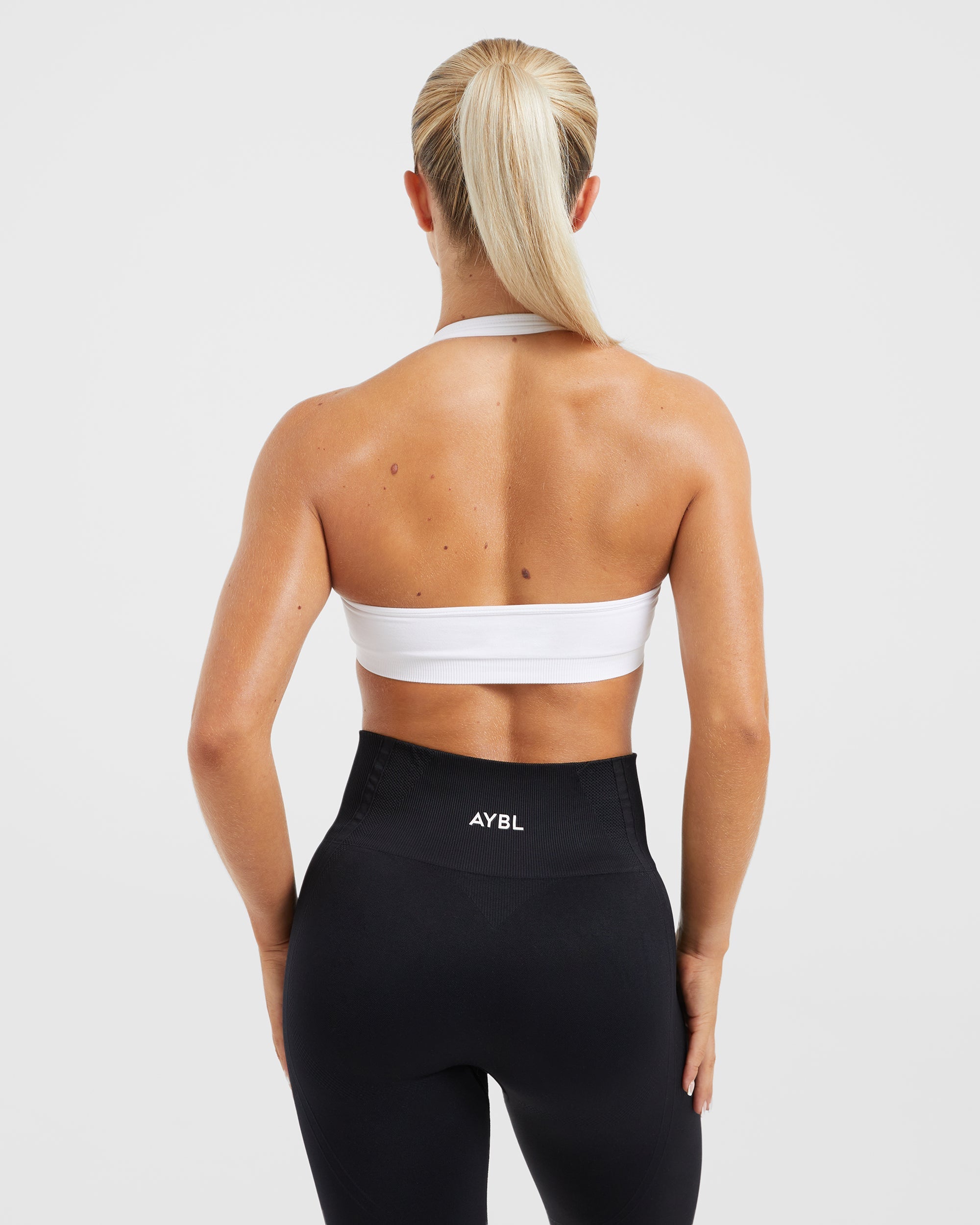 Essential Seamless Halterneck Sports Bra - Wit