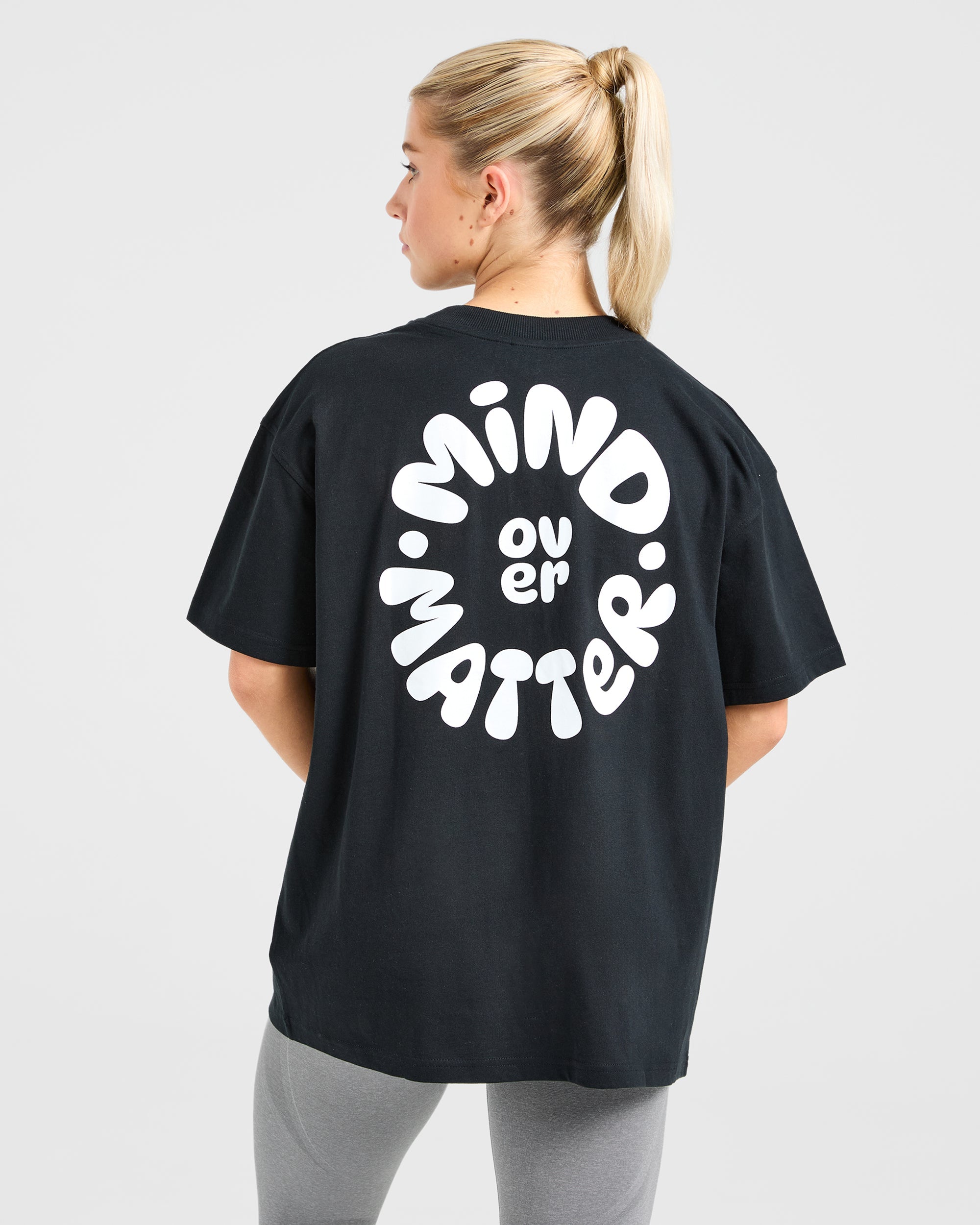 Mind Over Matter V2 Oversized T Shirt - Zwart