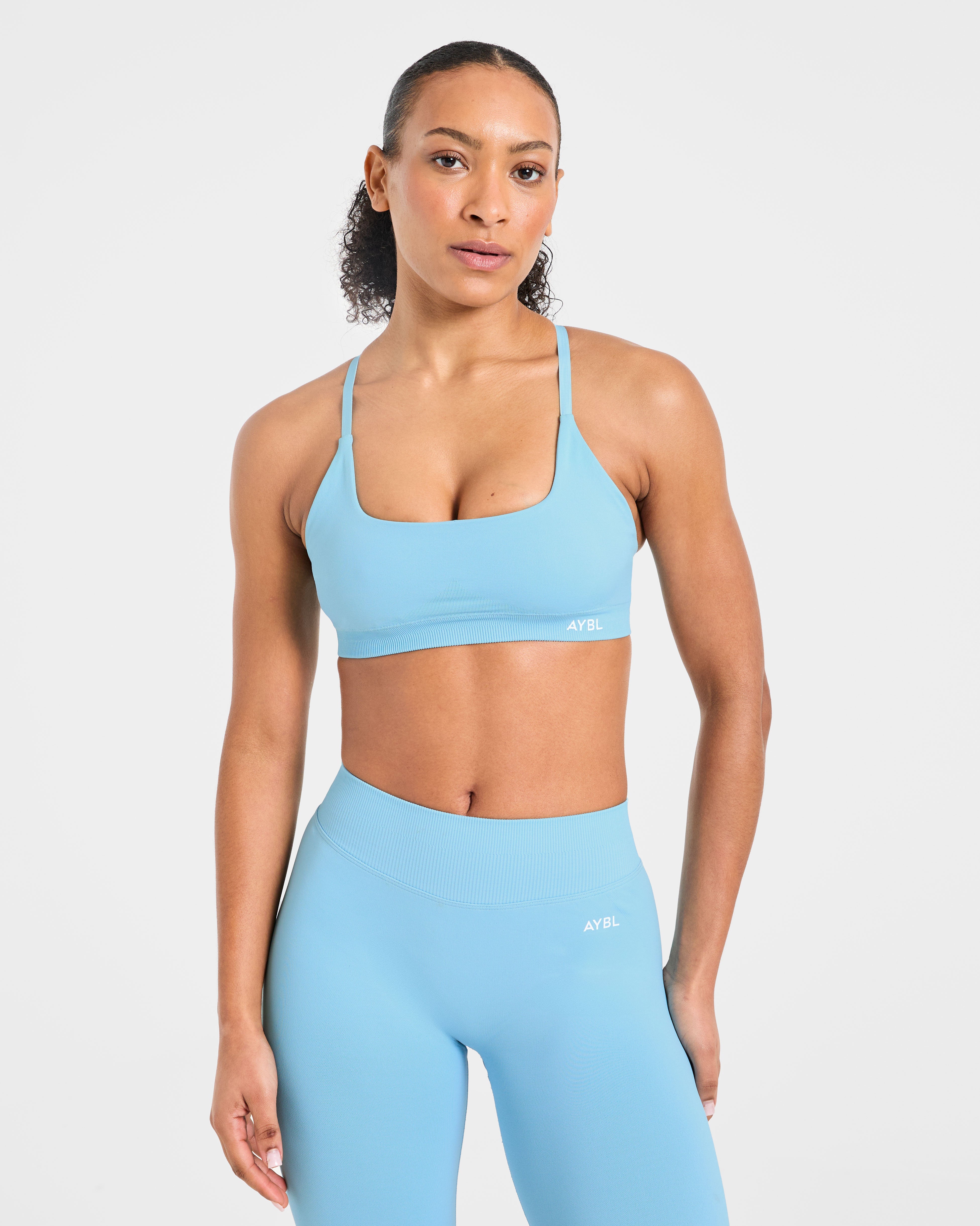 Enhance Seamless Sports Bra - Powder Blauw