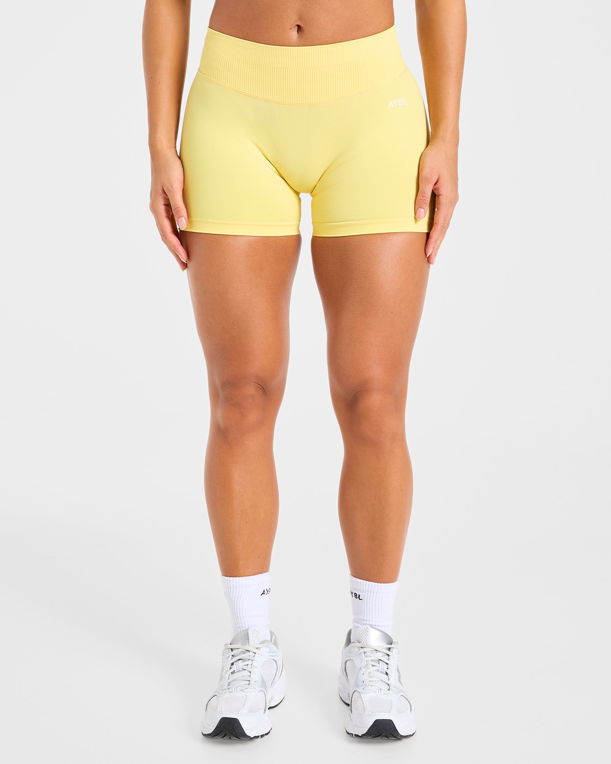 Enhance Seamless Shorts | 3.5" - Bright Geel