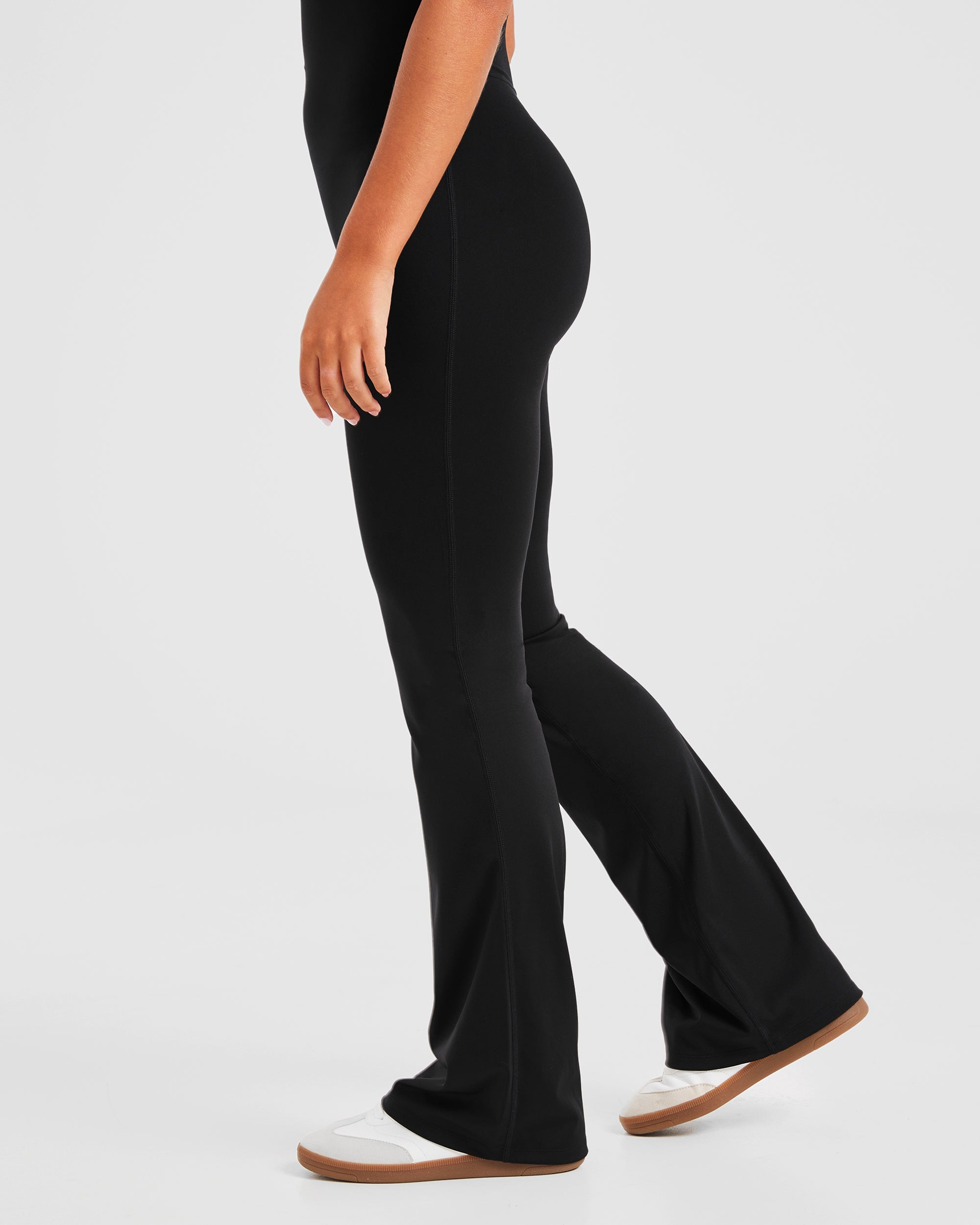 Sculpt Flared All in One - Zwart