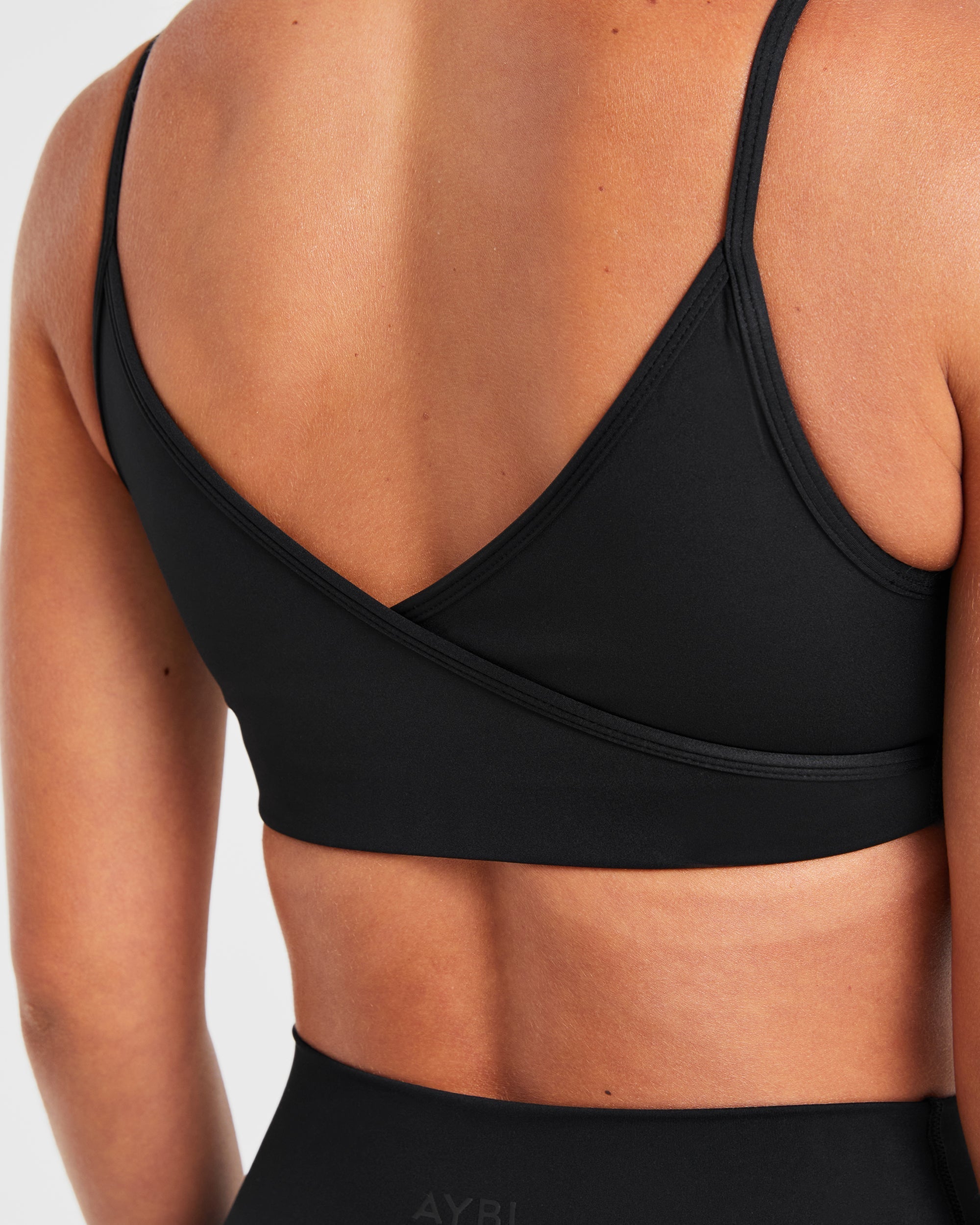 Sculpt Wrap Sports Bra - Zwart