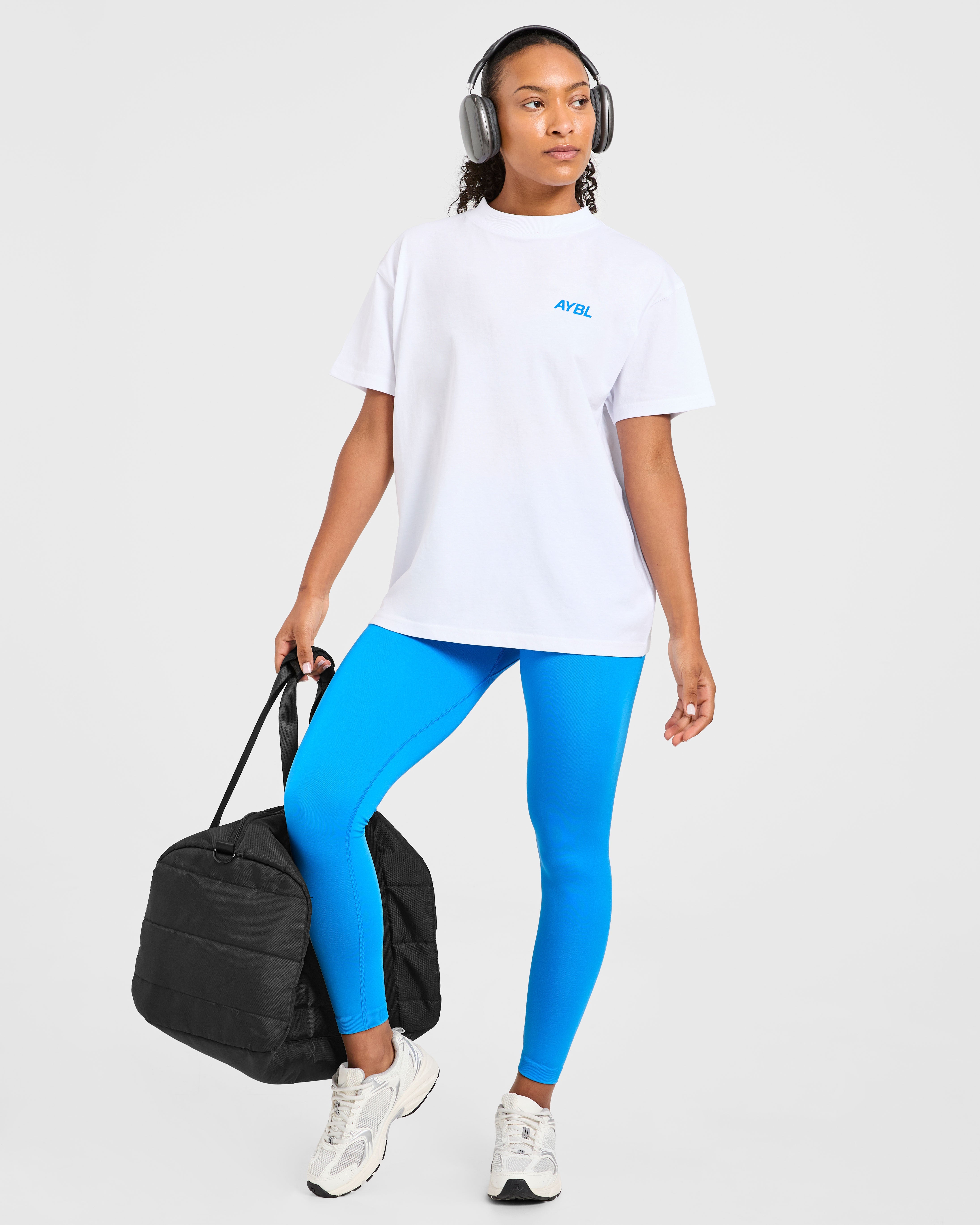 AYBL Sports Club Oversized T Shirt - Wit/Cobalt
