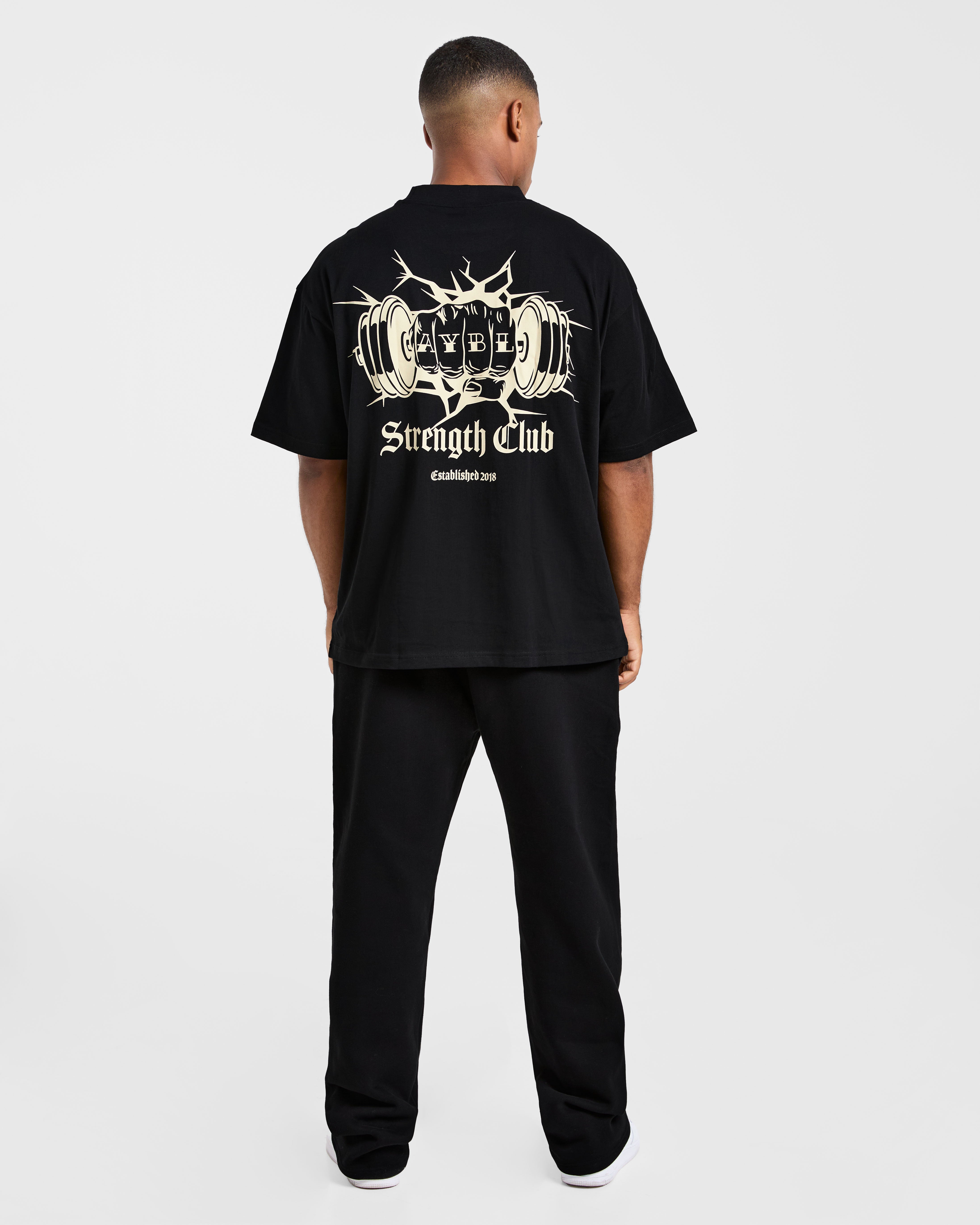 AYBL Strength Club Oversized T Shirt - Zwart