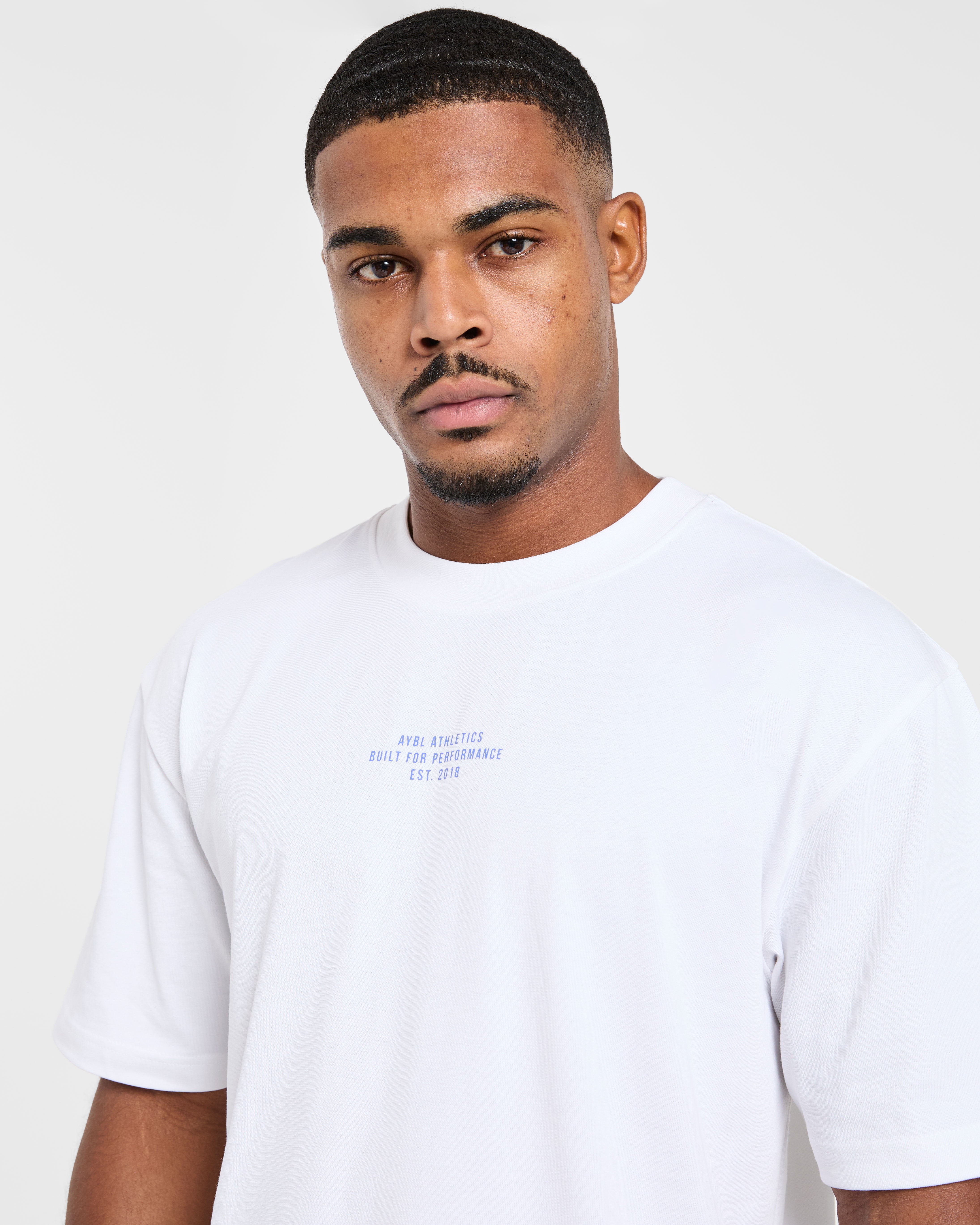 Athletics Performance T Shirt - Wit/Blauw