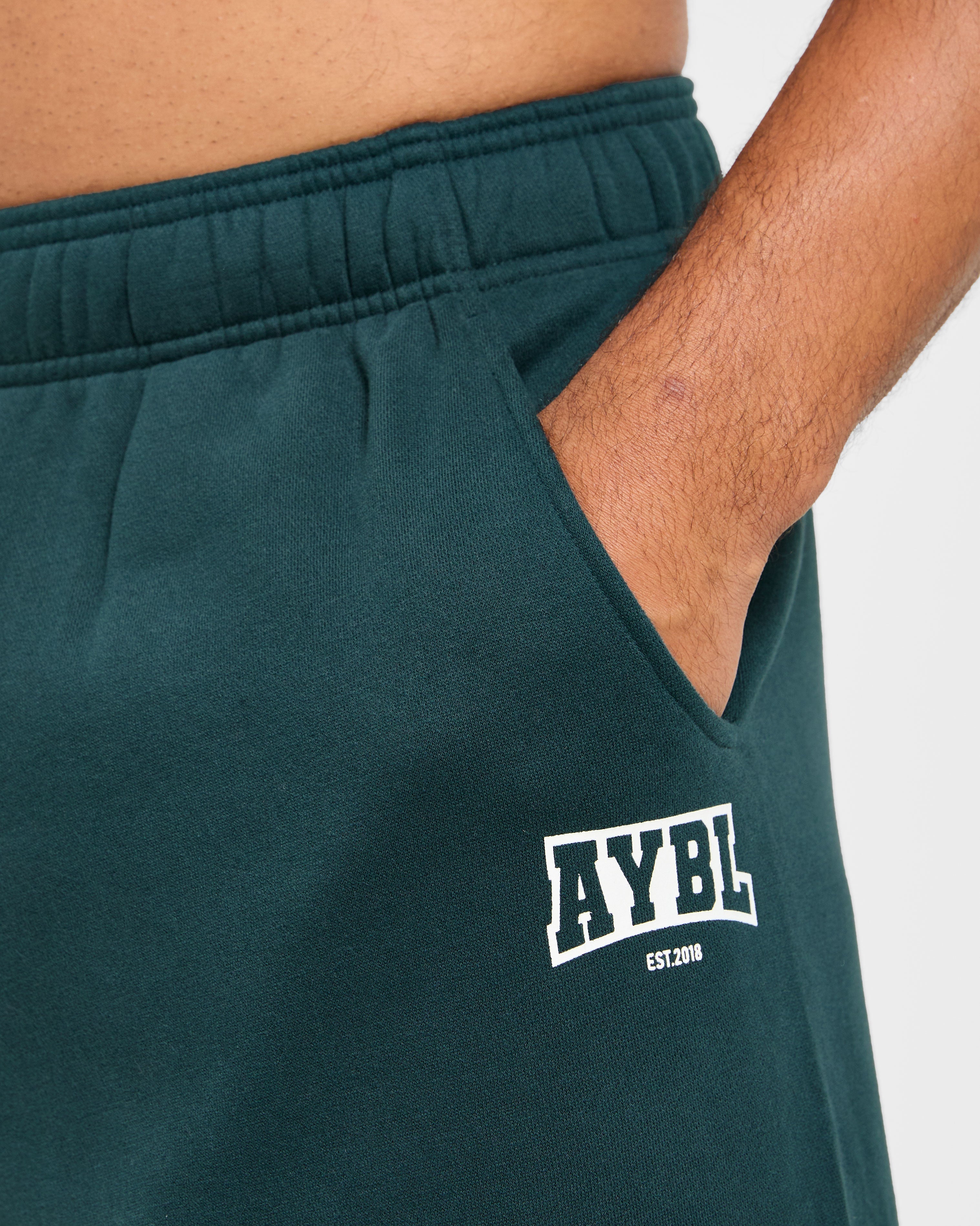Academy Oversized Joggers - Pine Groen
