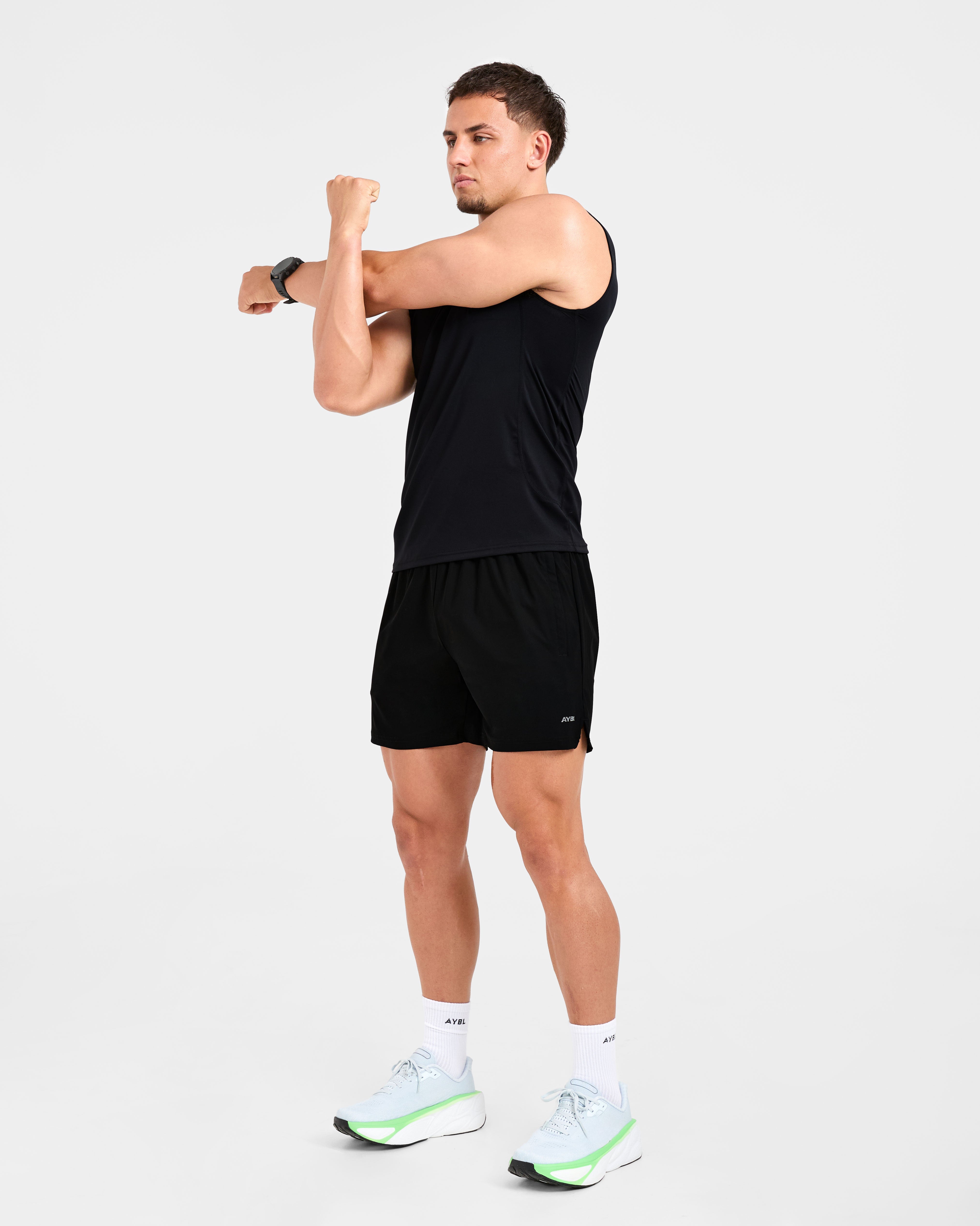Run 5" Shorts - Zwart