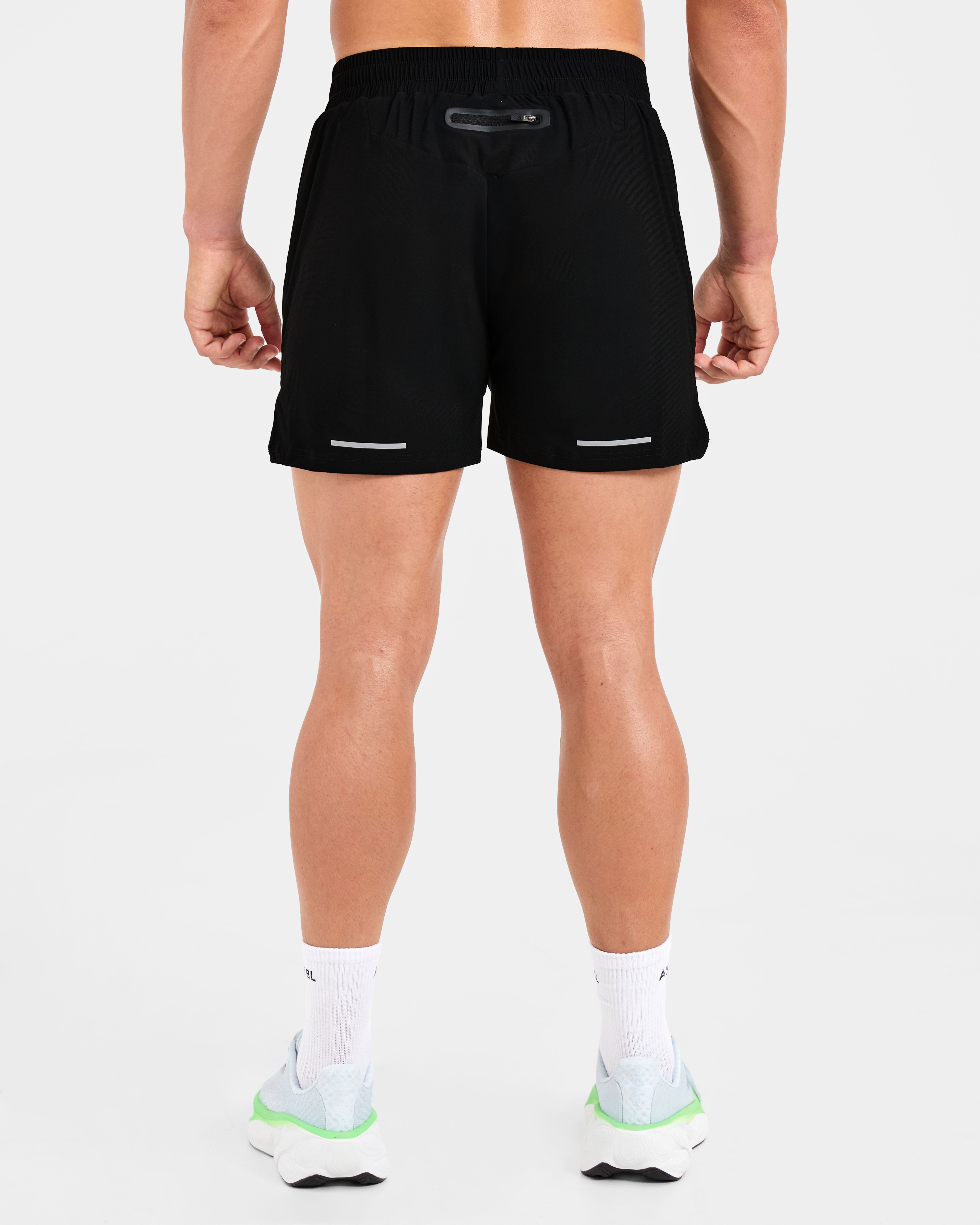 Run 5" Shorts - Zwart