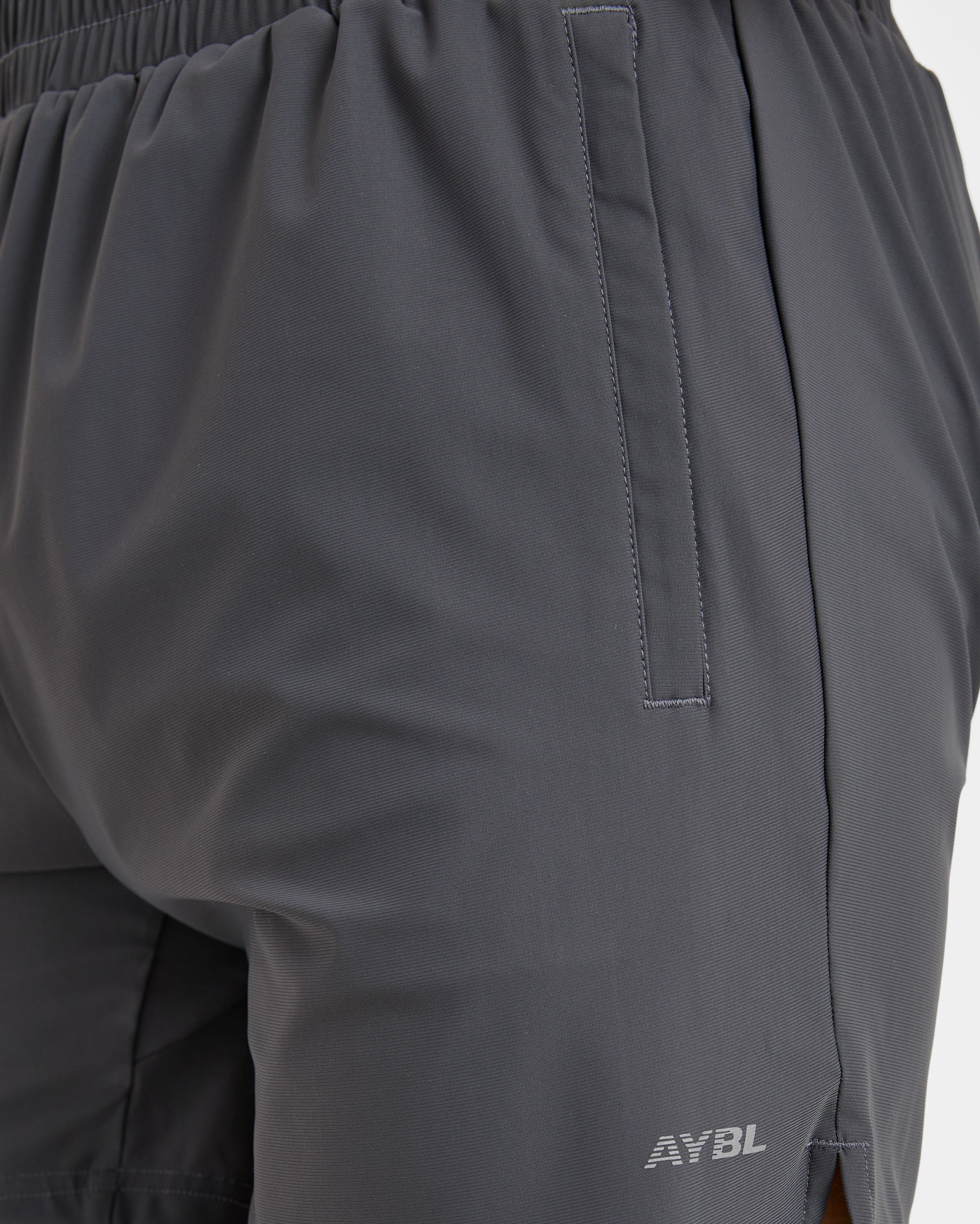 Run 5" Shorts - Hurricane Grijs