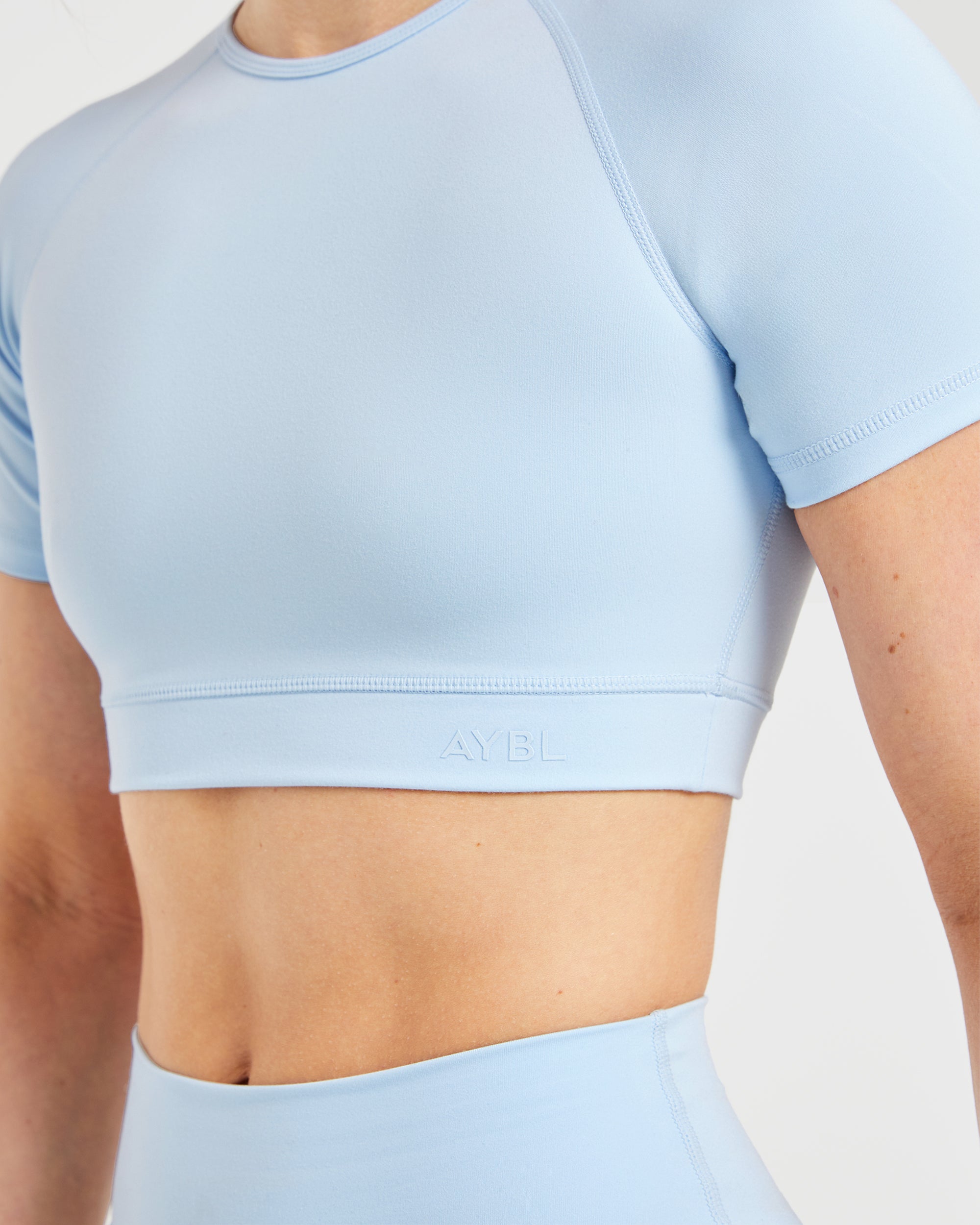 Staple Crop Top - Pastel Blauw