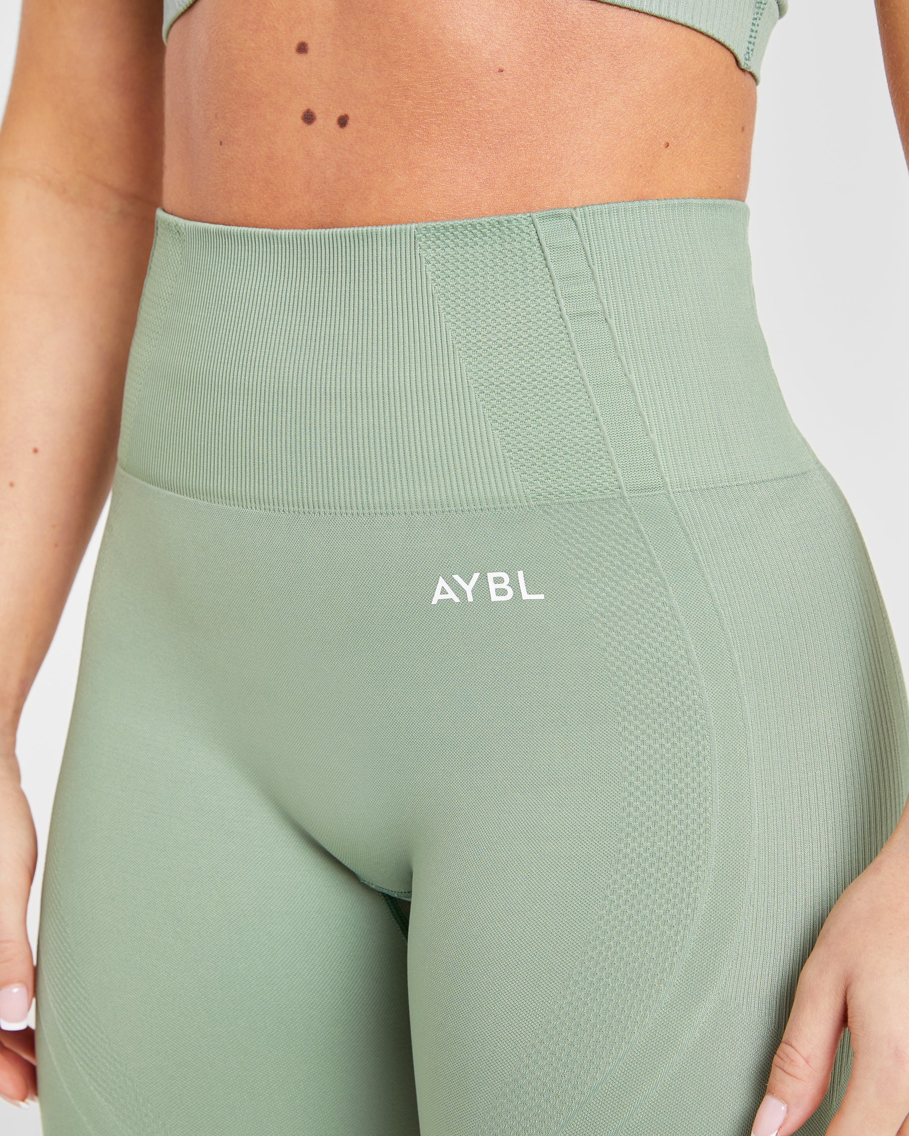 Balance V3 Seamless Leggings - Grove Groen