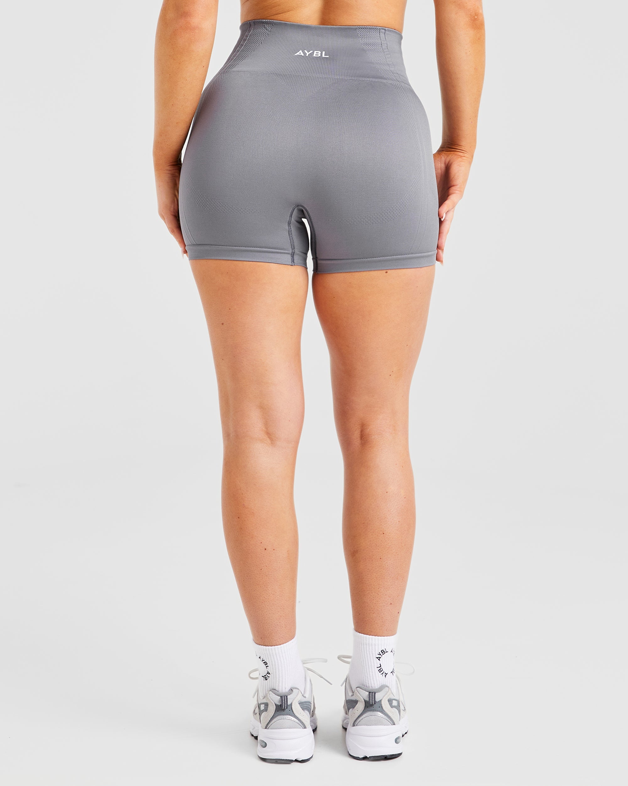 Balance V3 Seamless Shorts - Charcoal Grijs
