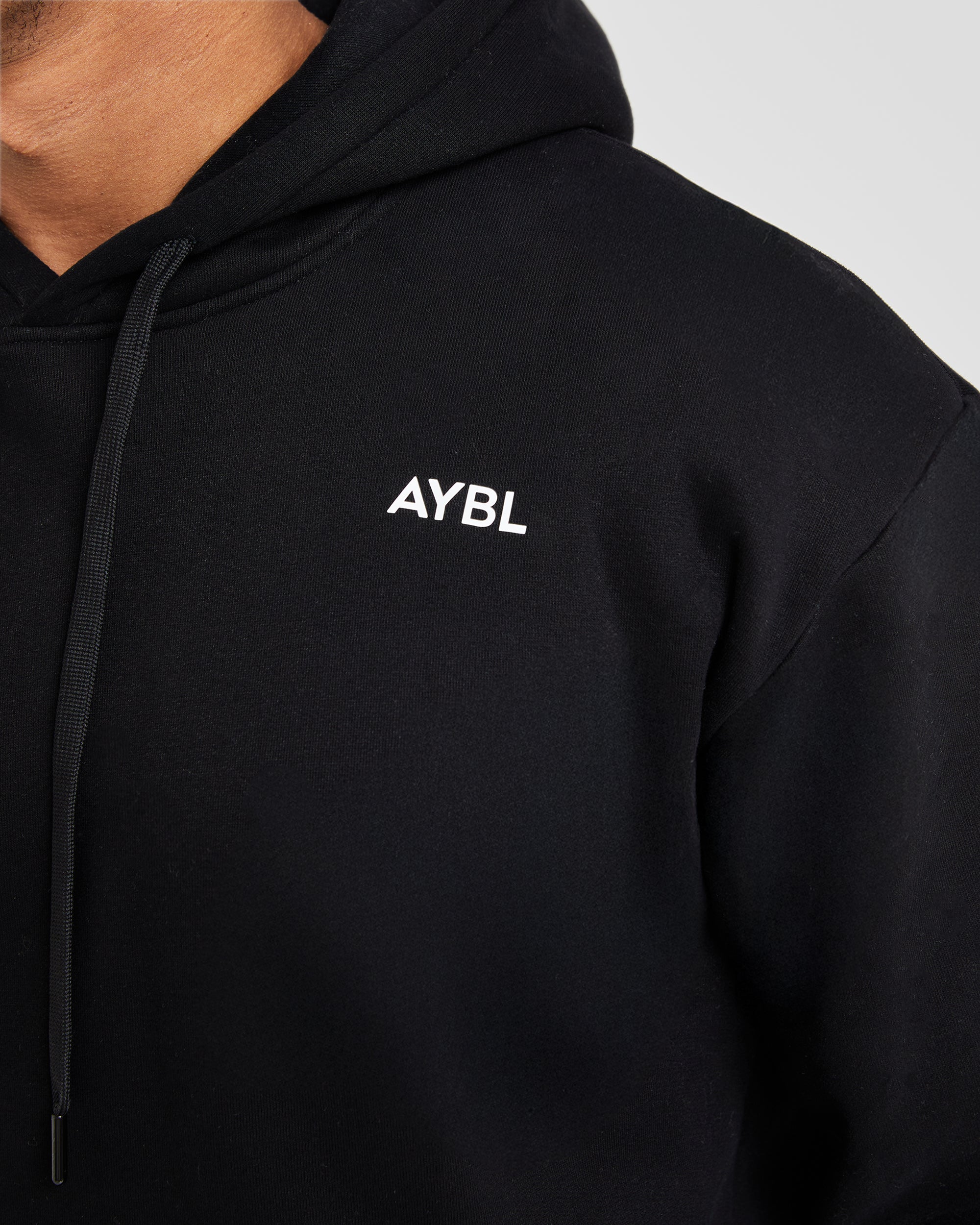 Essential Hoodie - Zwart
