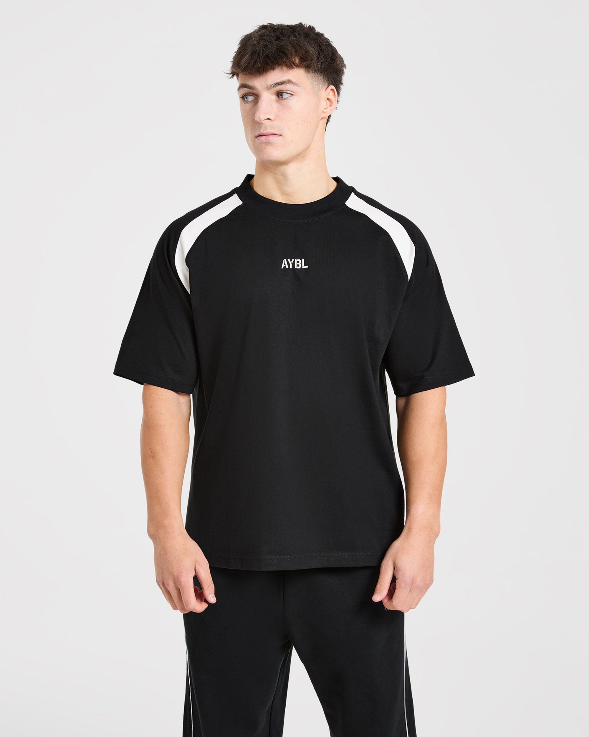 Cam Kissel x Contrast Oversized T Shirt - Zwart