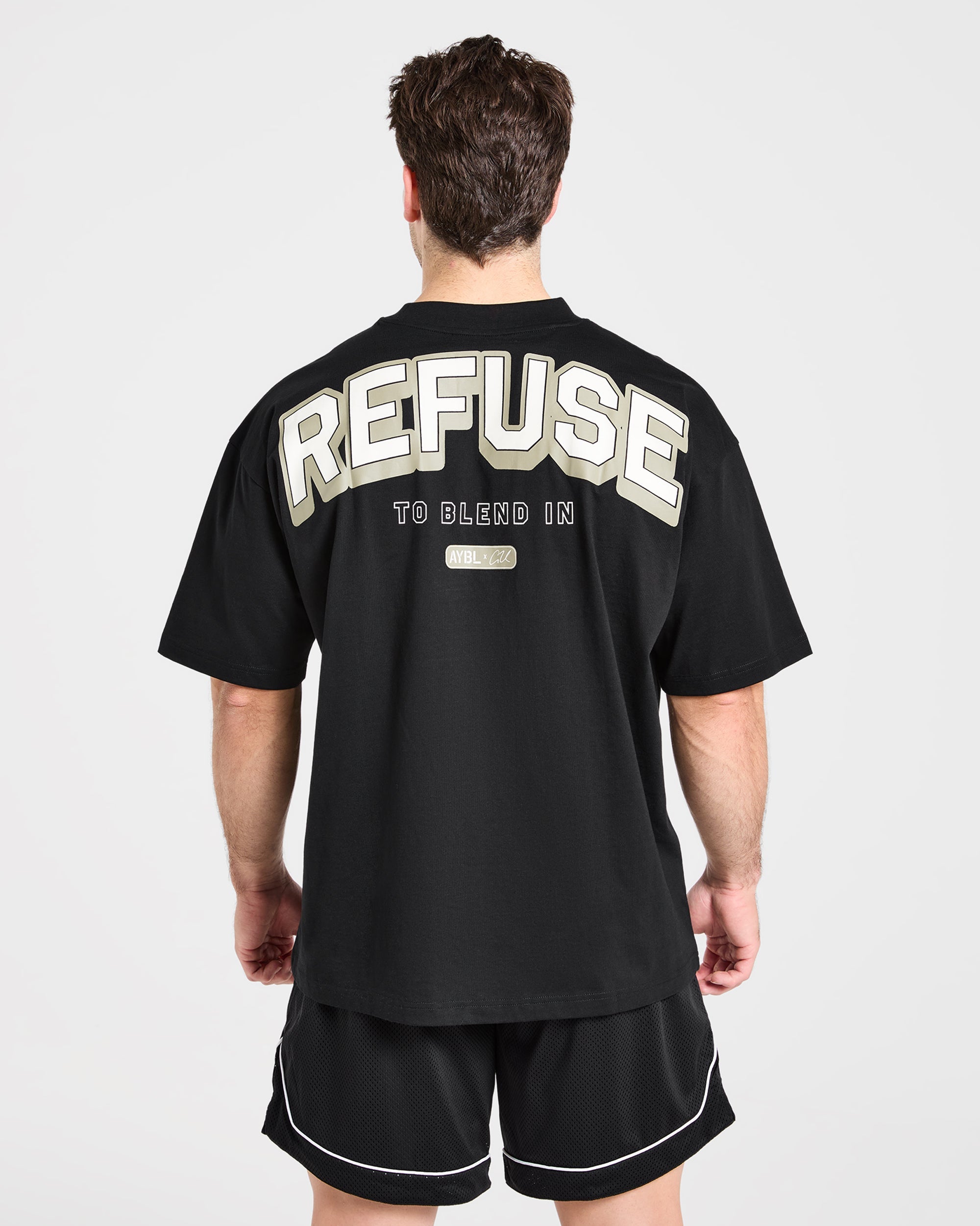 Cam Kissel x Refuse to Blend in Oversized T Shirt - Zwart