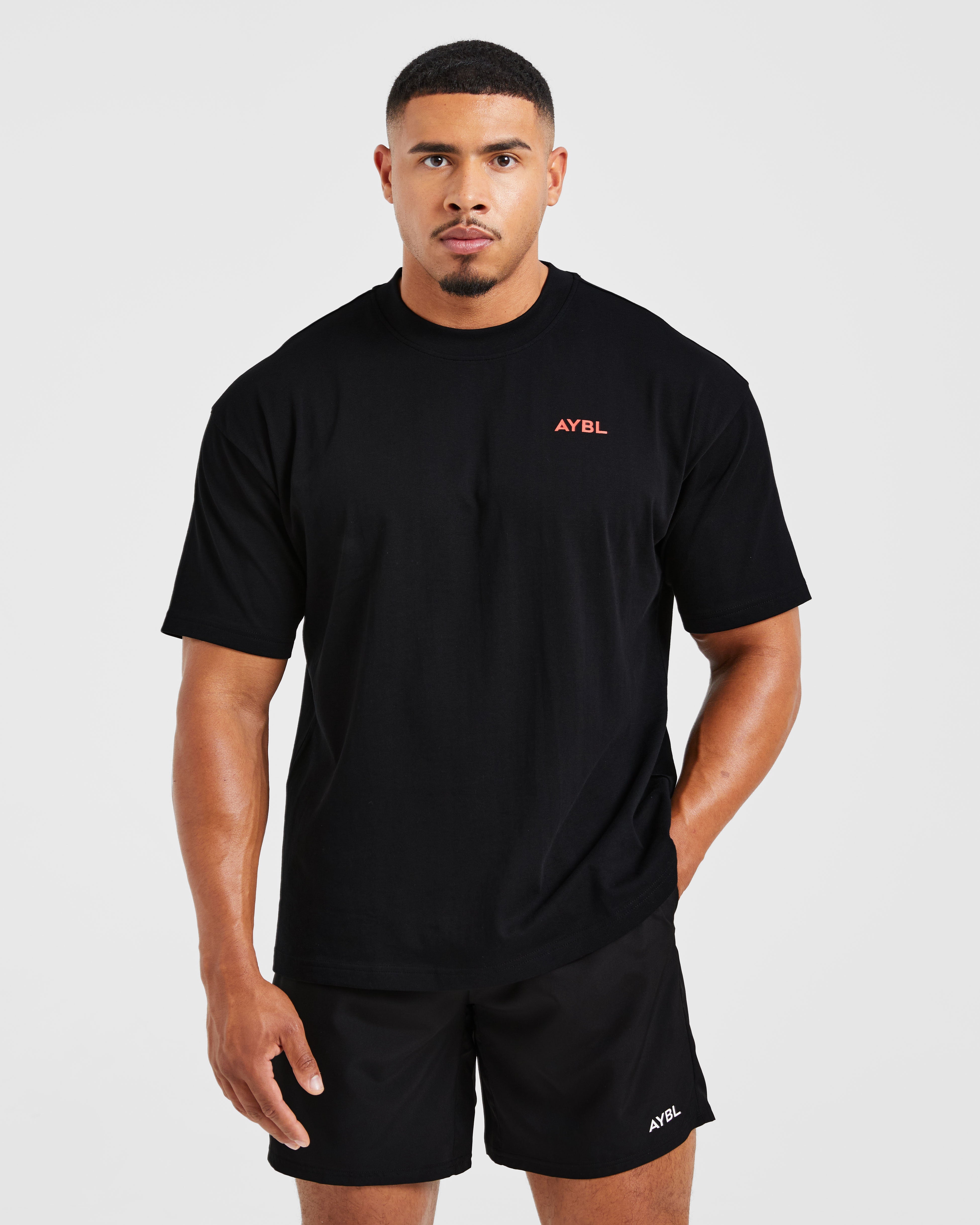 Essential Oversized T Shirt - Zwart/Rood