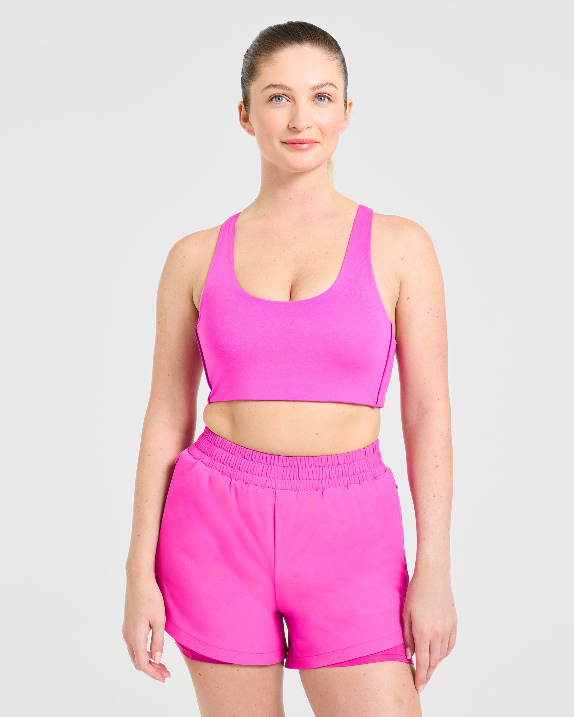 Run Sports Bra - Vibrant Magenta