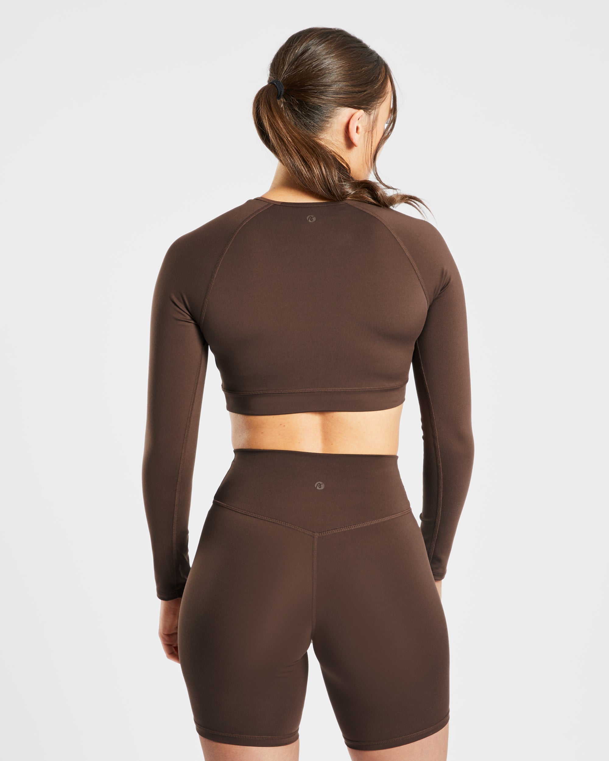 Staple Long Sleeve Crop Top - Bruin