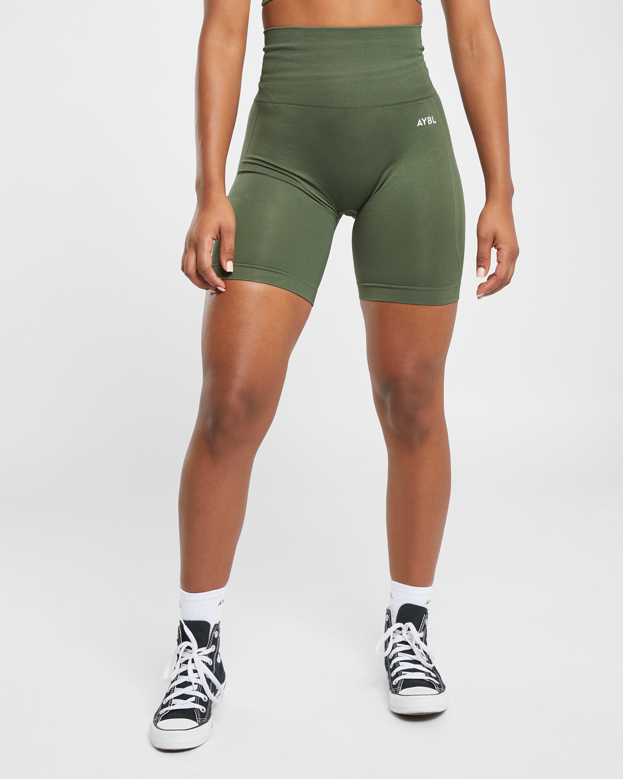 Empower Seamless Cycling Shorts - Khaki Groen