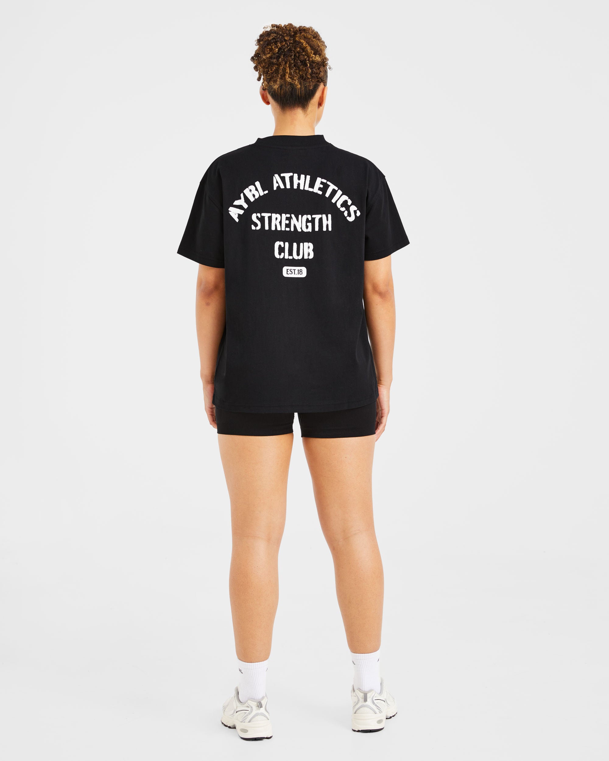 Athletics Strength Club Oversized T Shirt - Zwart