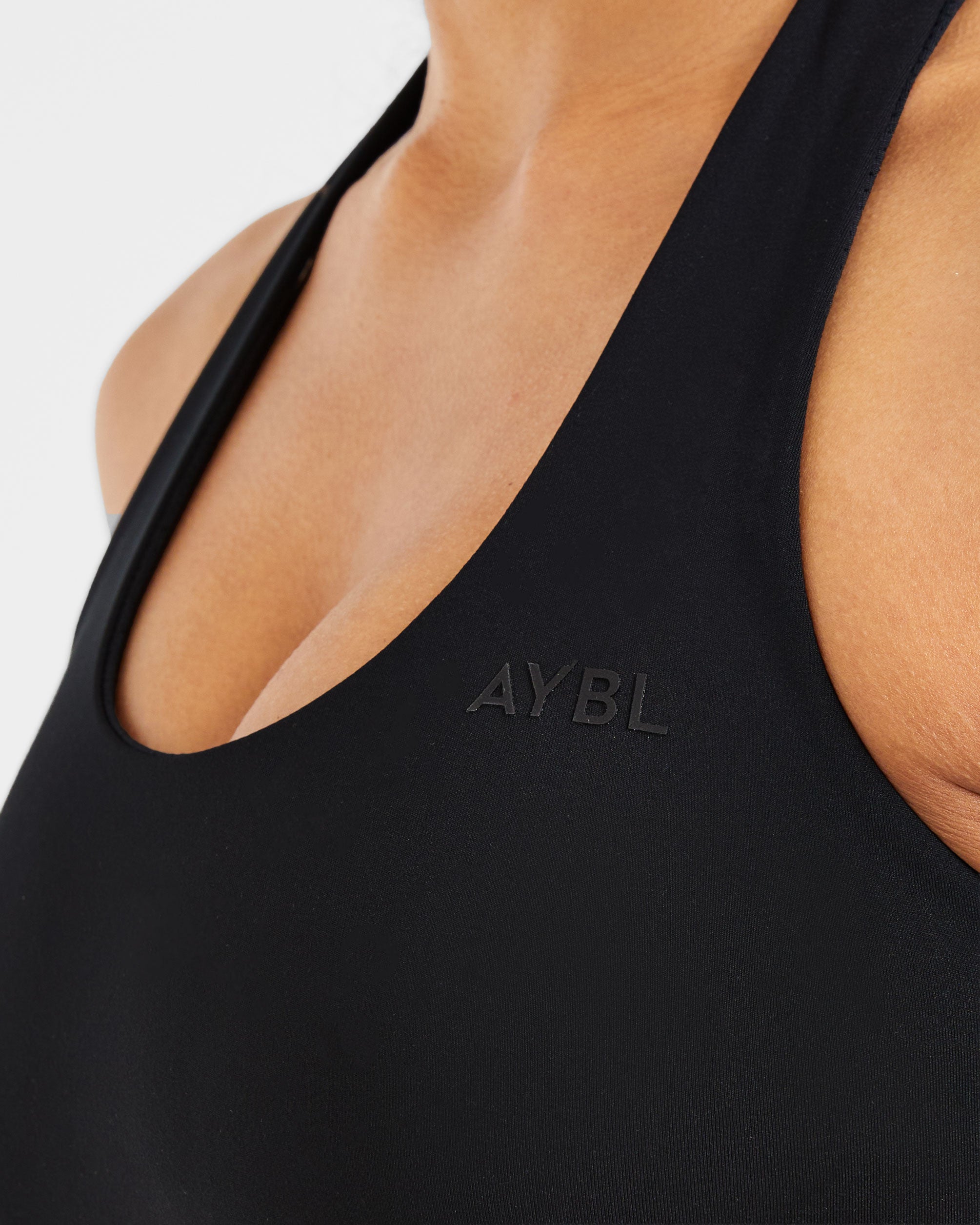 Staple Halterneck Crop Top - Zwart