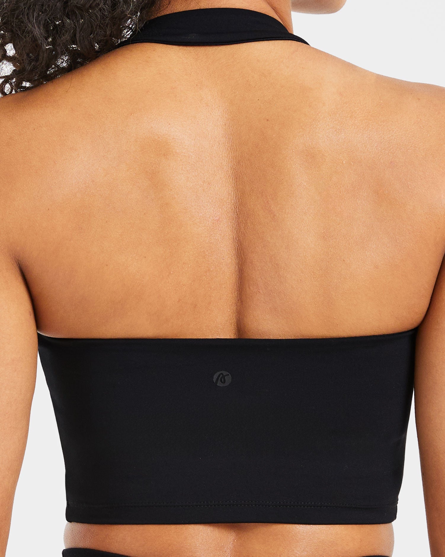 Staple Halterneck Crop Top - Zwart