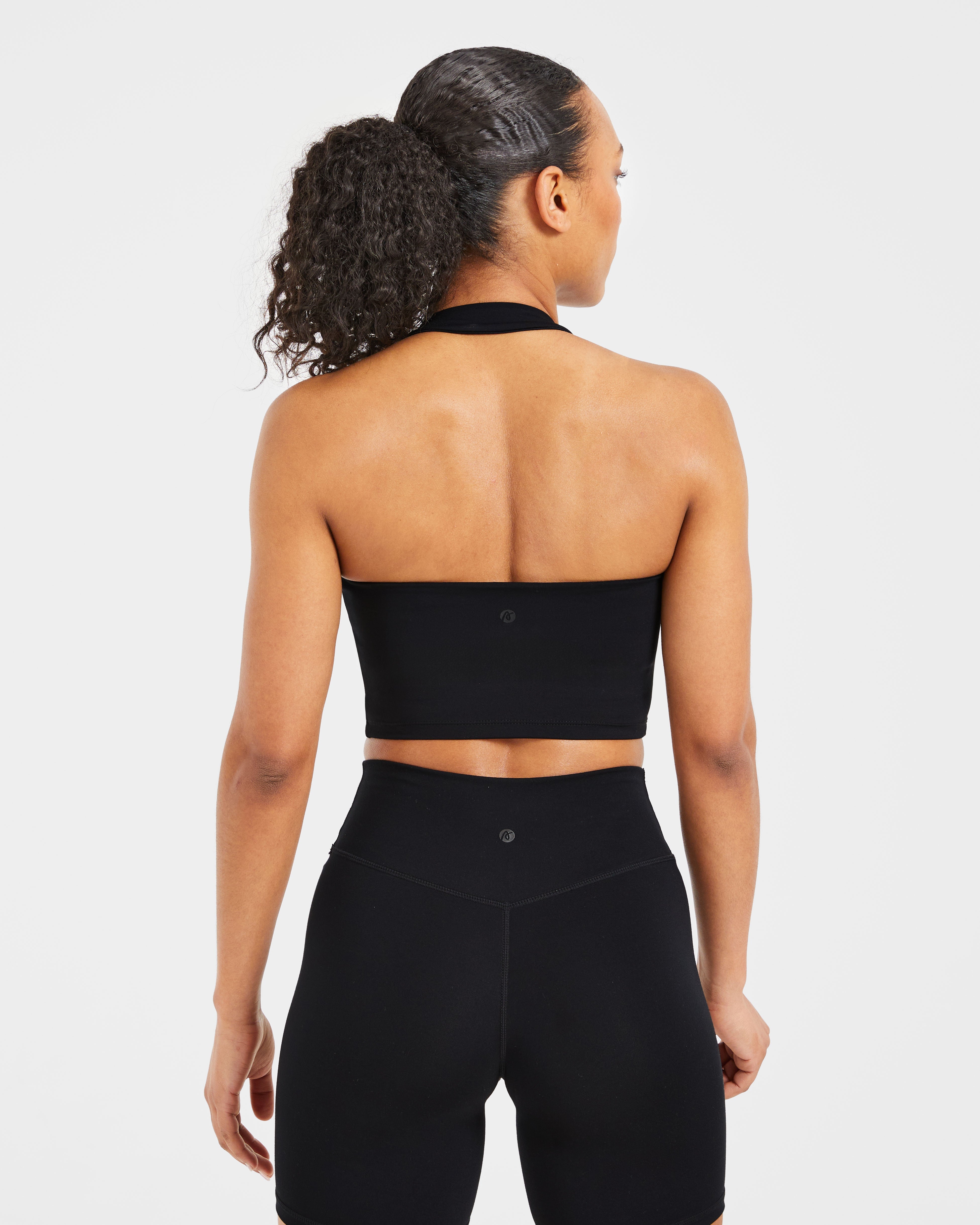 Staple Halterneck Crop Top - Zwart