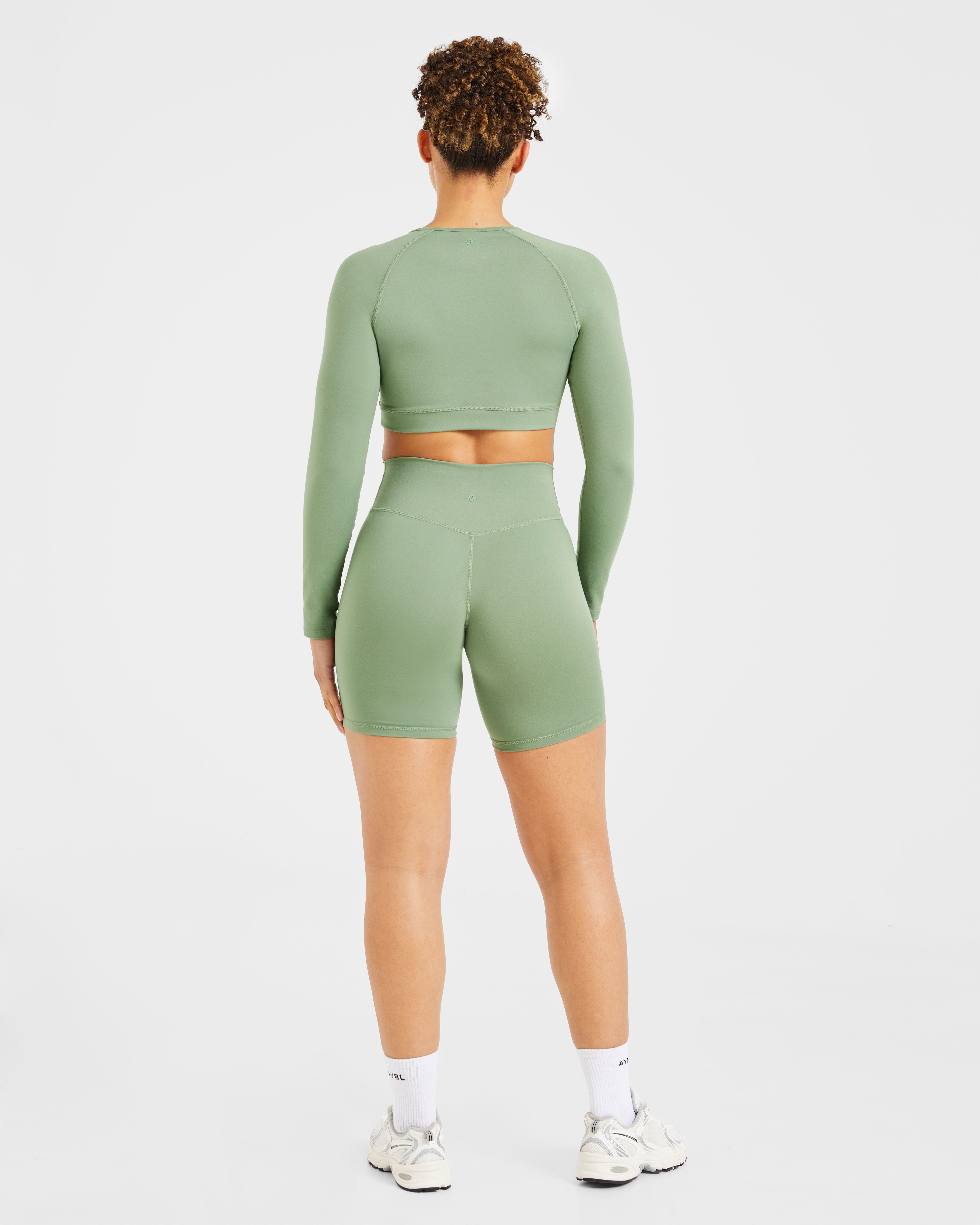 Staple Long Sleeve Crop Top - Olive Groen