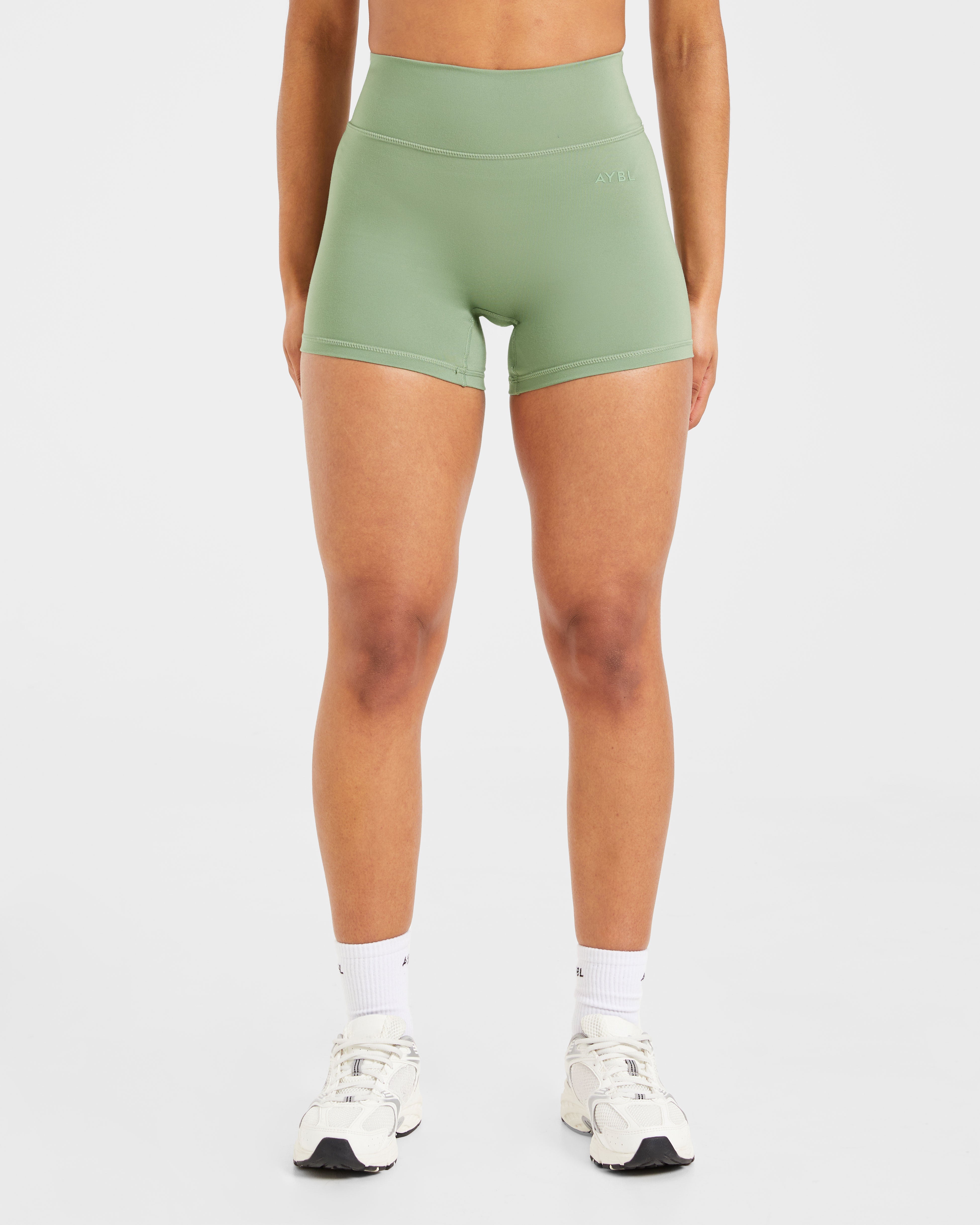 Staple Shorts - Olive Groen