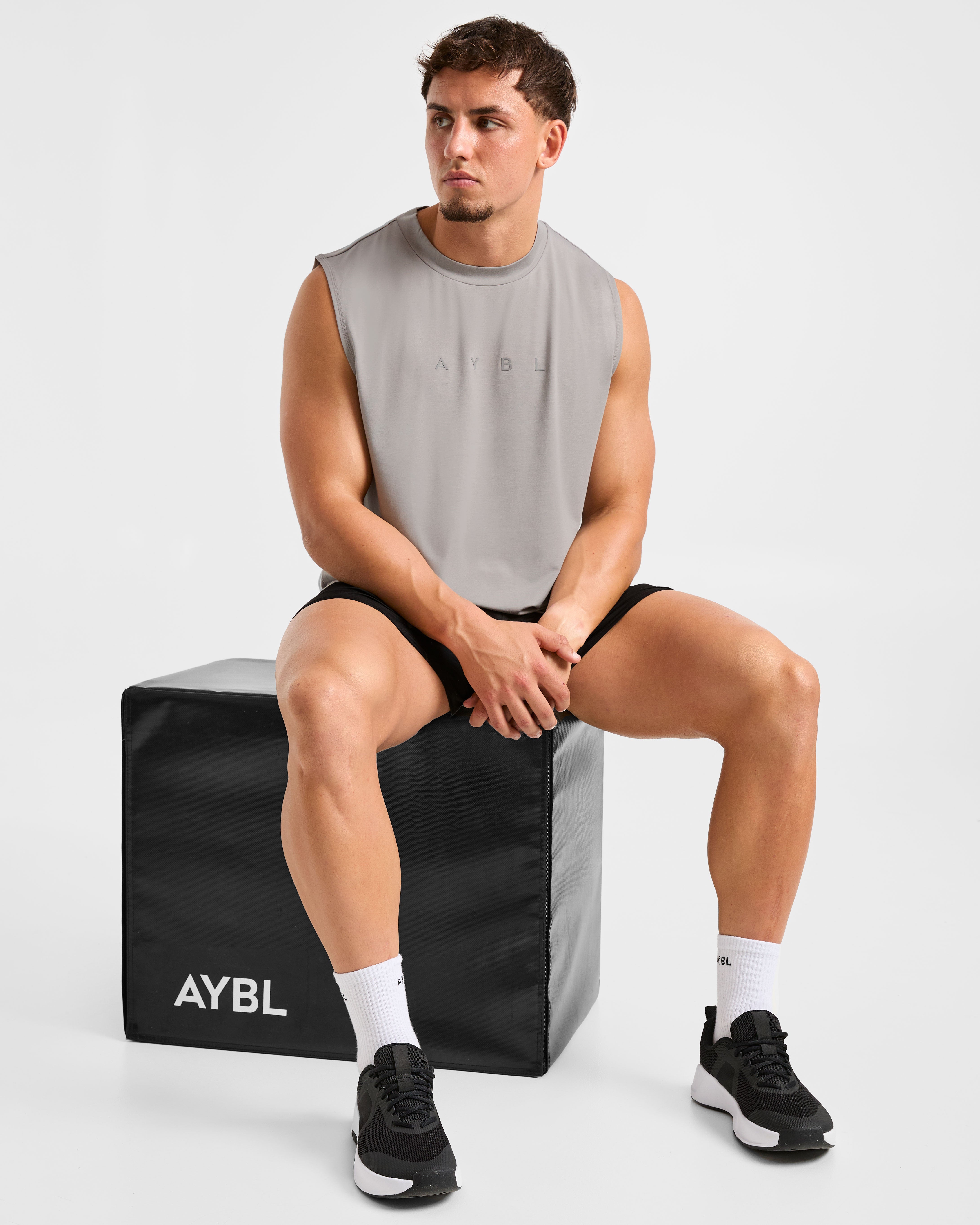 Reinforce Training Tank - Clay Grijs