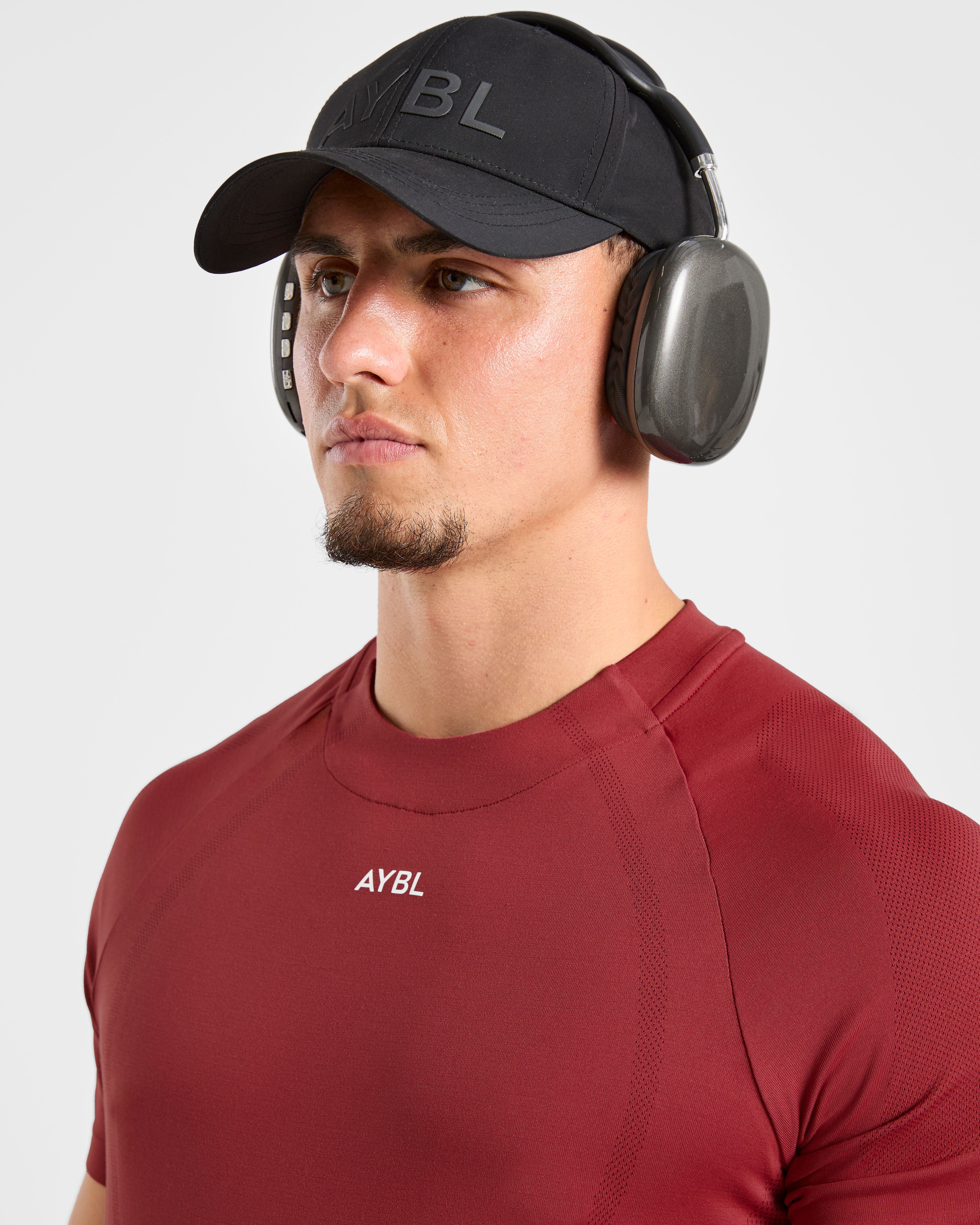 Attain Seamless T Shirt - Maroon Rood