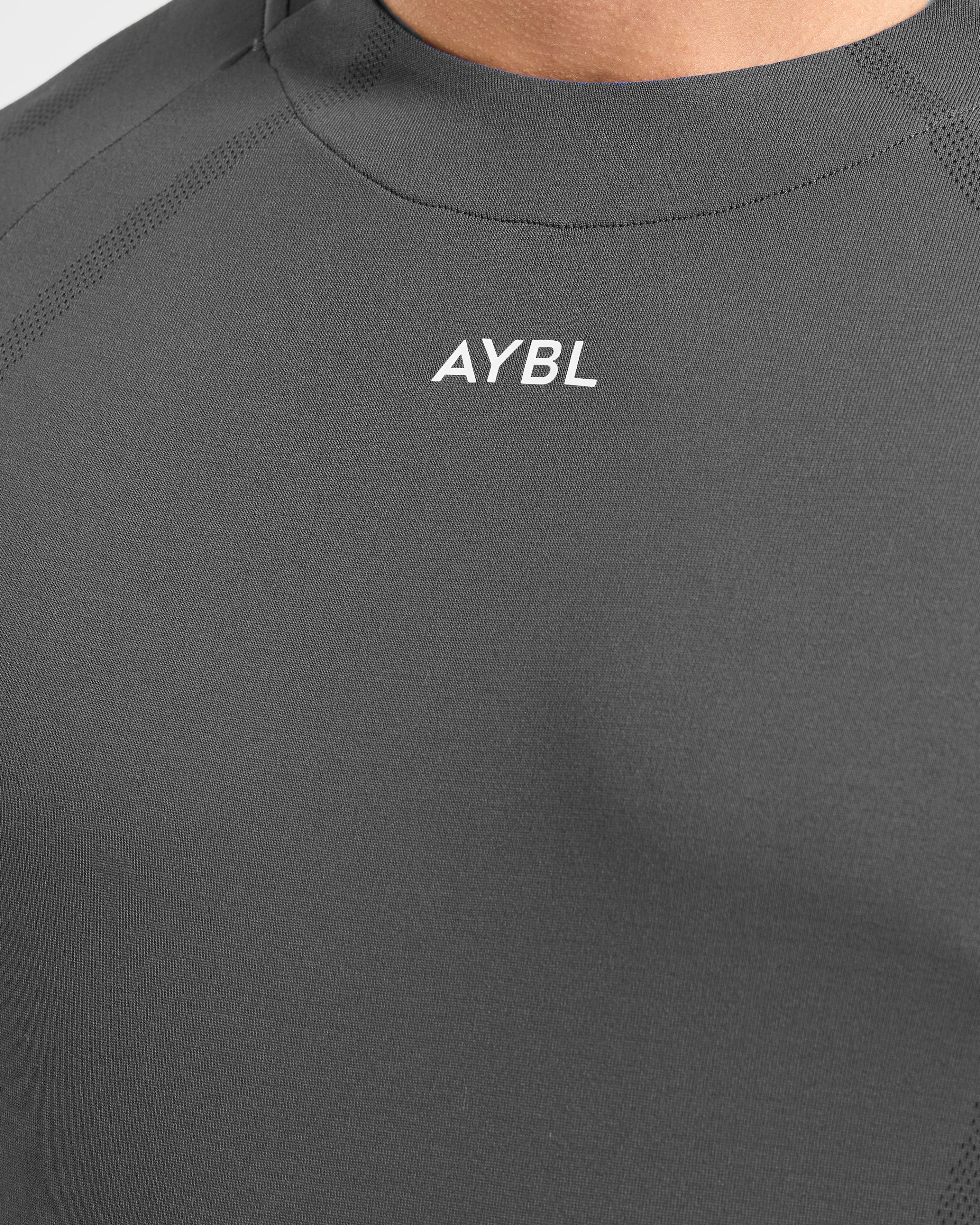 Attain Seamless T Shirt - Storm Grijs